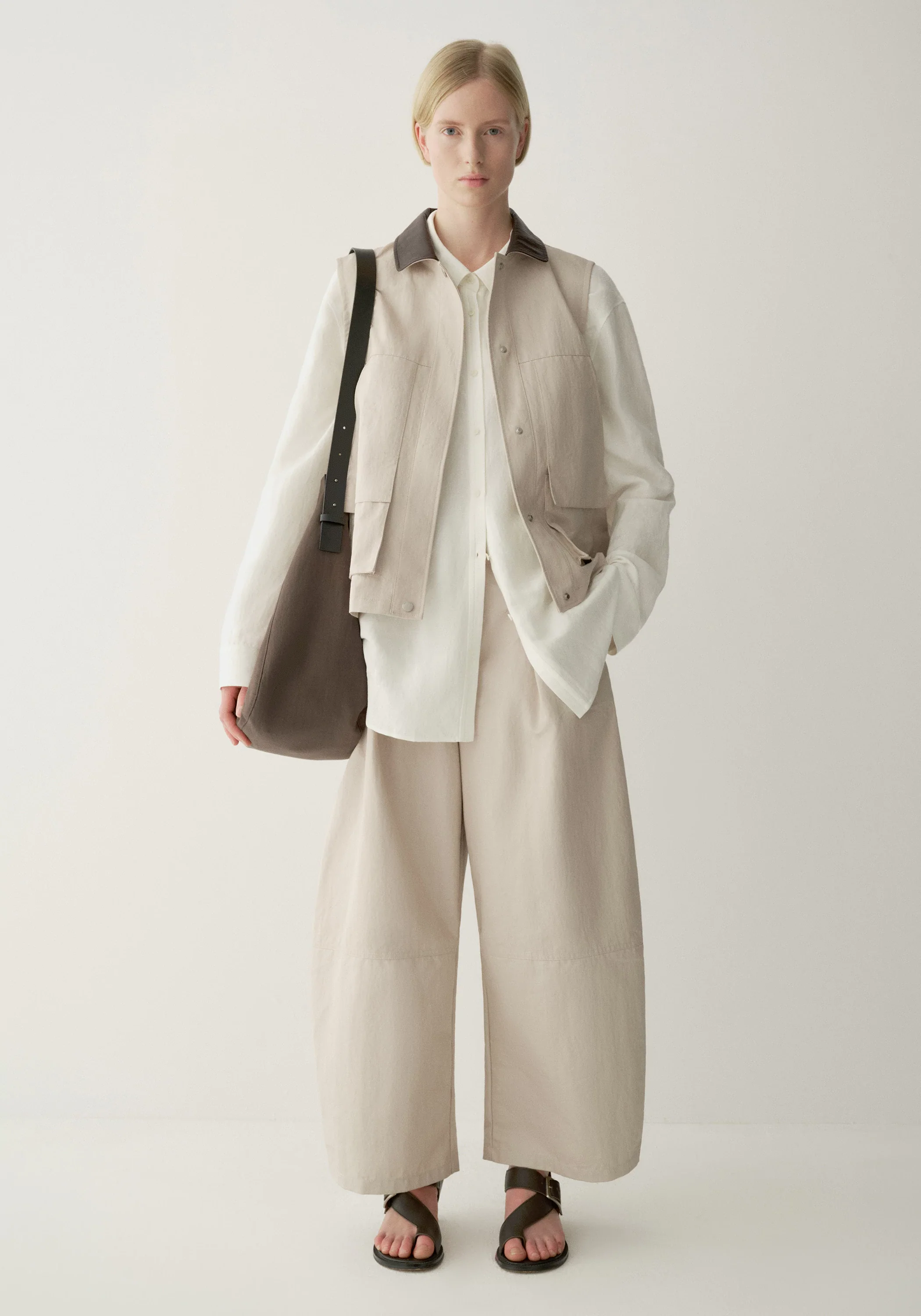 Contrast-collar Coated Vest - Image 5