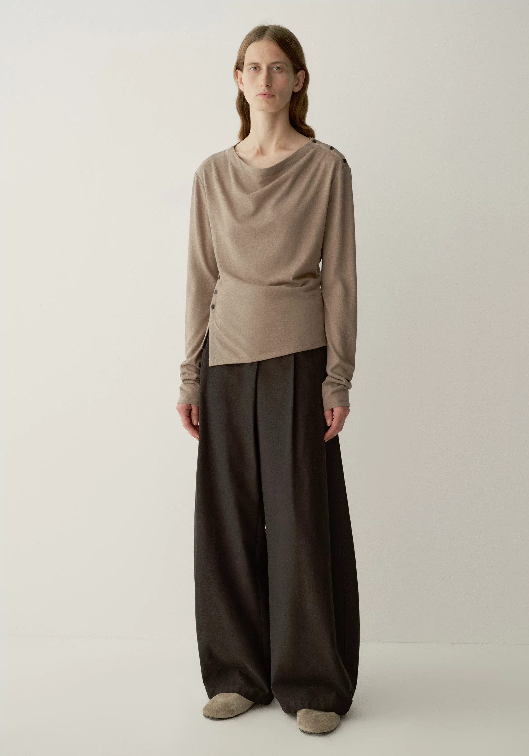 Asymmetric Curved Pants - Image 18