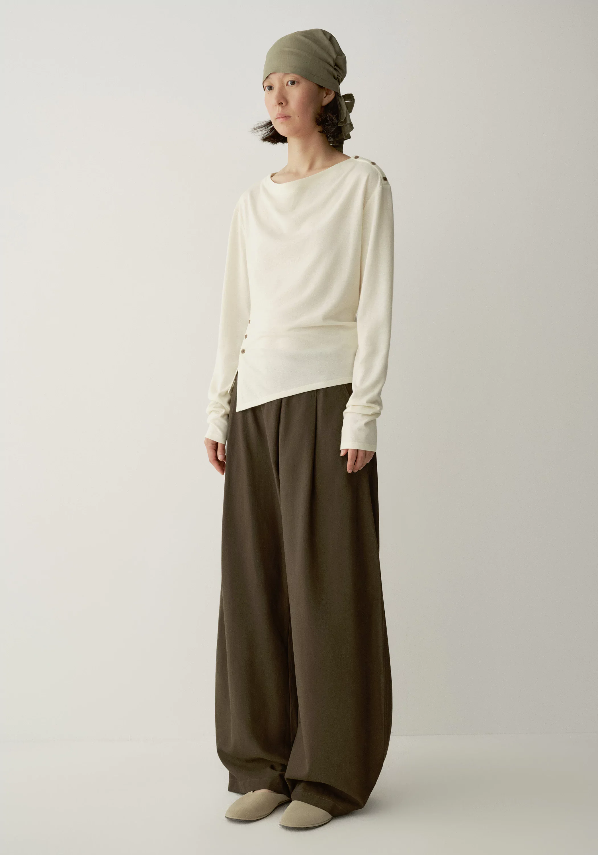 Asymmetric Curved Pants - Image 3