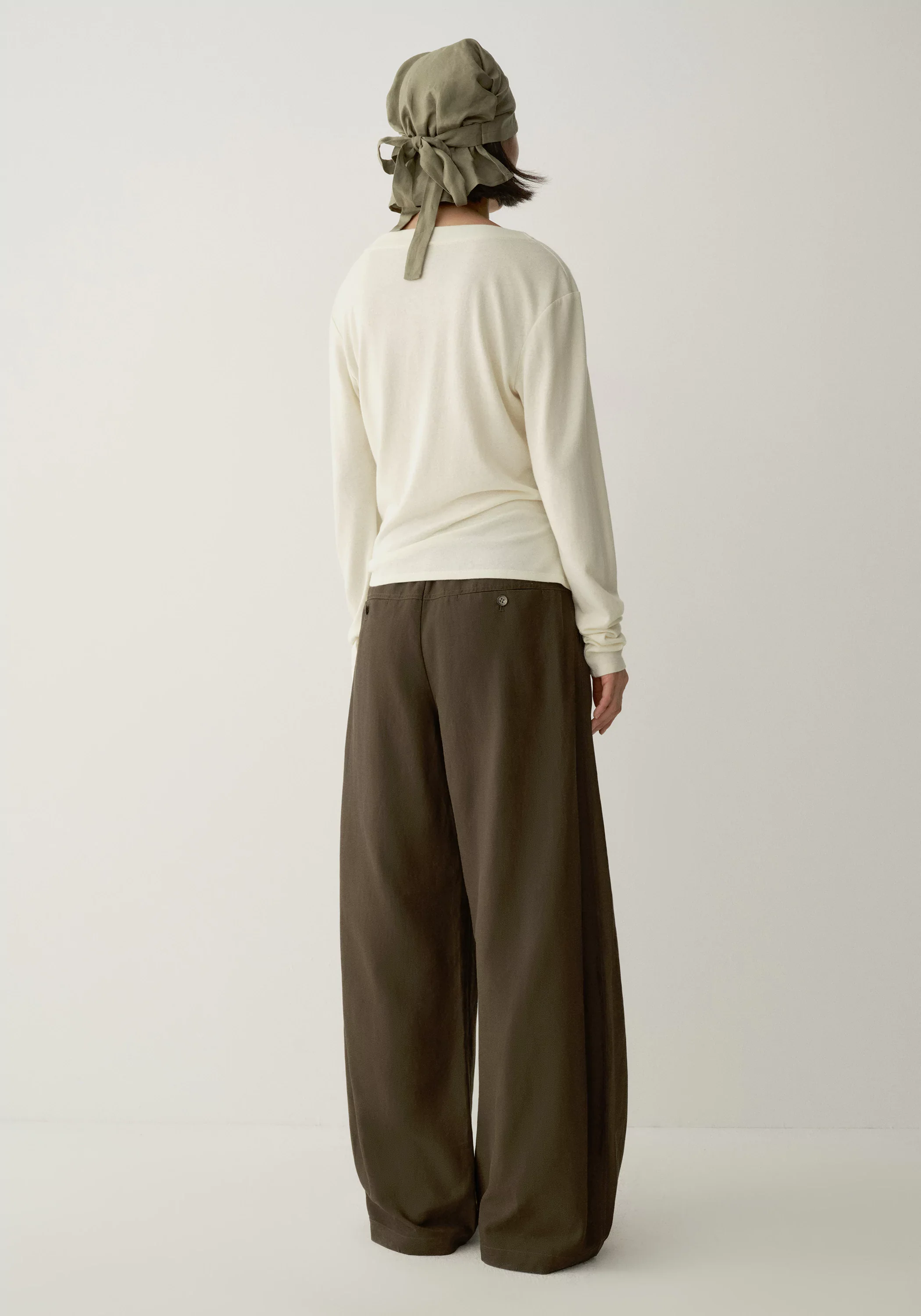 Asymmetric Curved Pants - Image 4