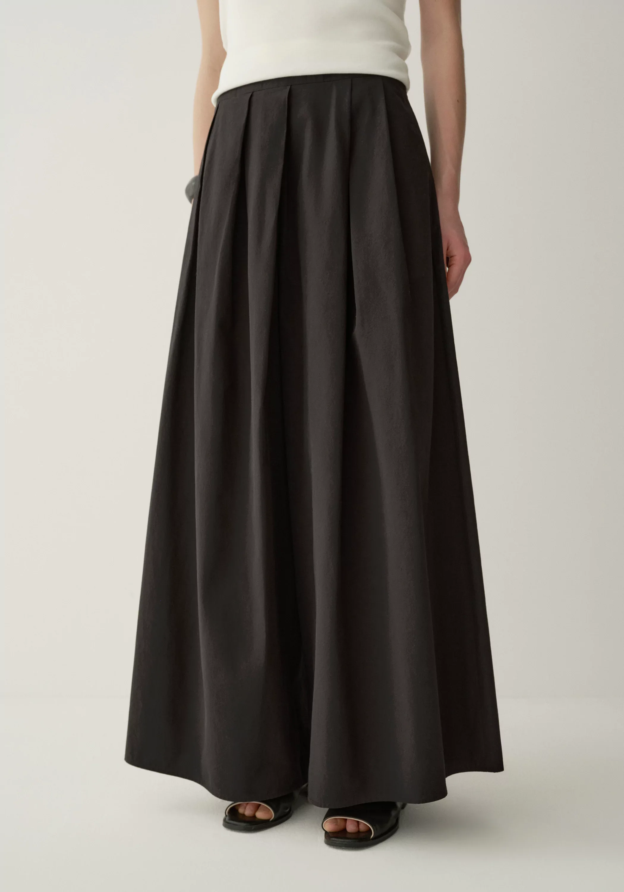 A-Line Pleated Pants - Image 15