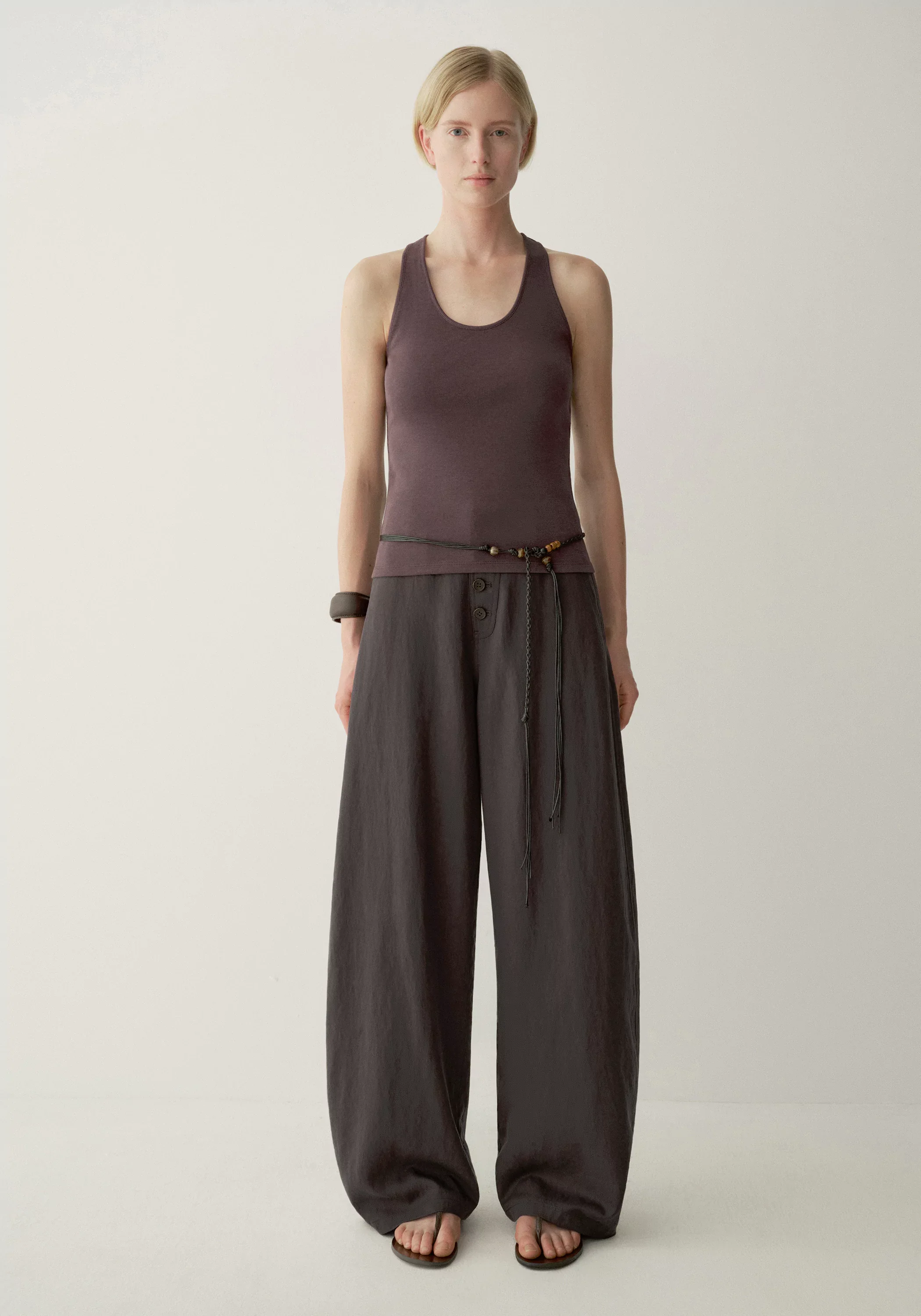 Buttoned Curved Pants