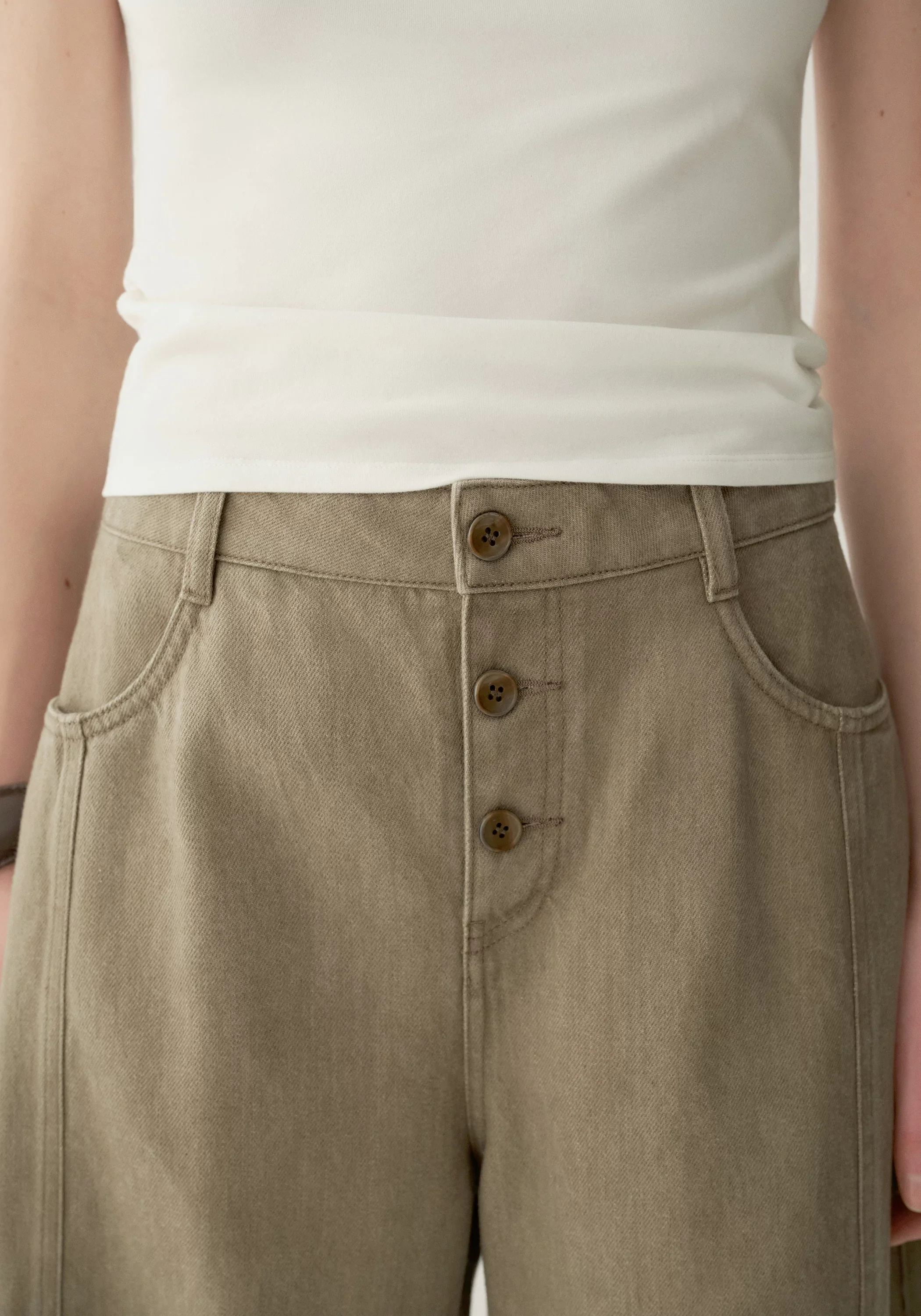 Retro Buttoned Jeans - Image 14