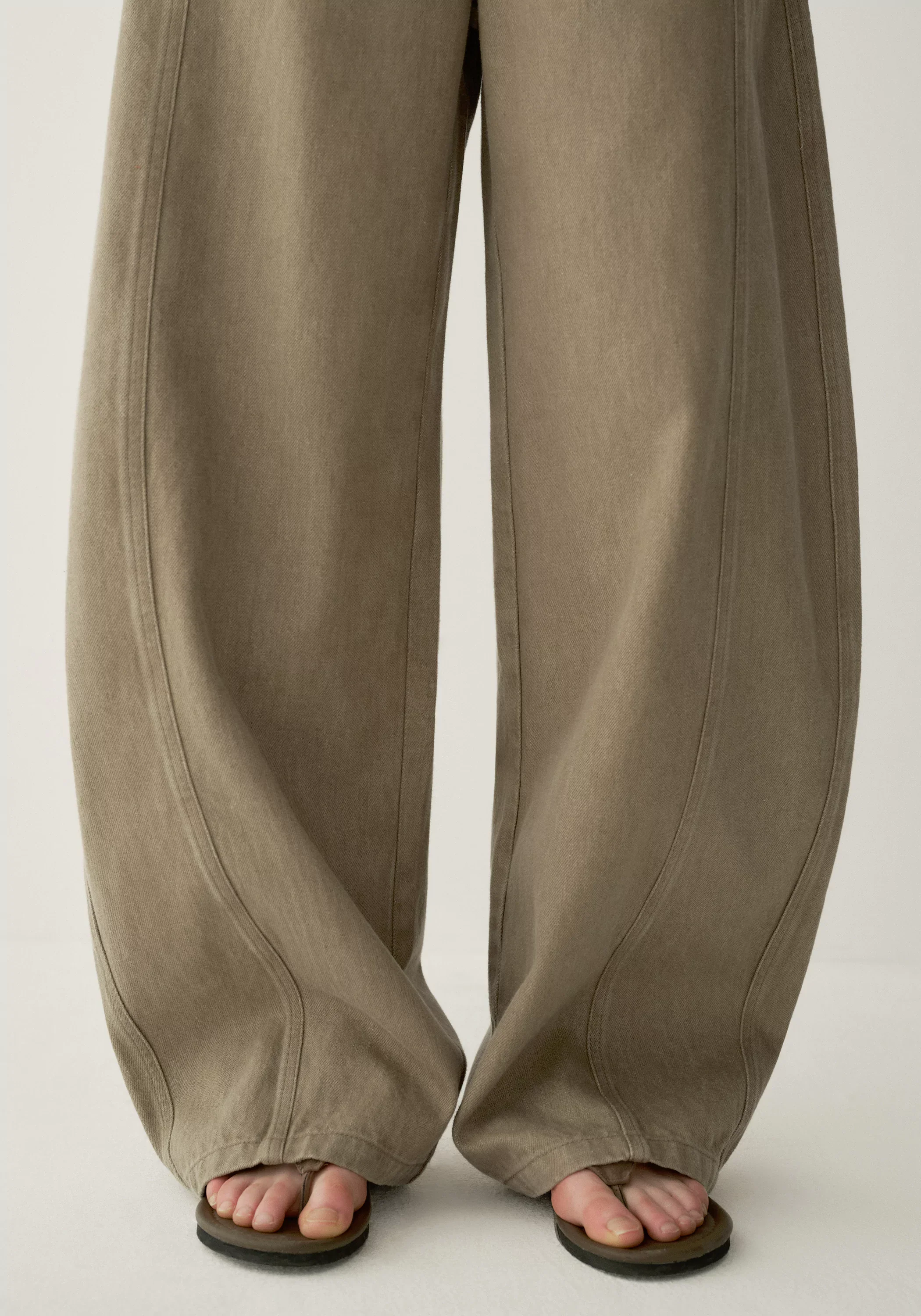 Retro Buttoned Jeans - Image 16