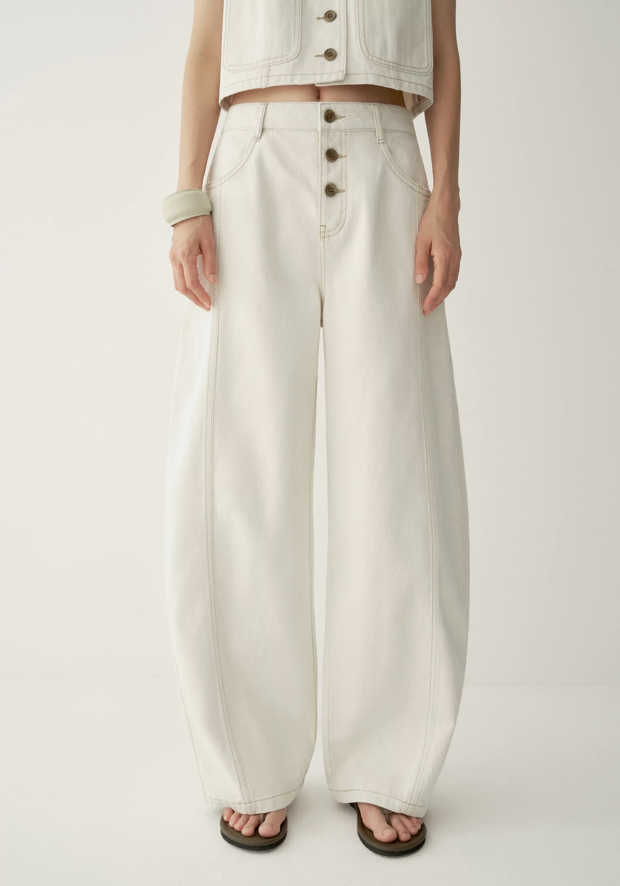 Retro Buttoned Jeans - Image 20