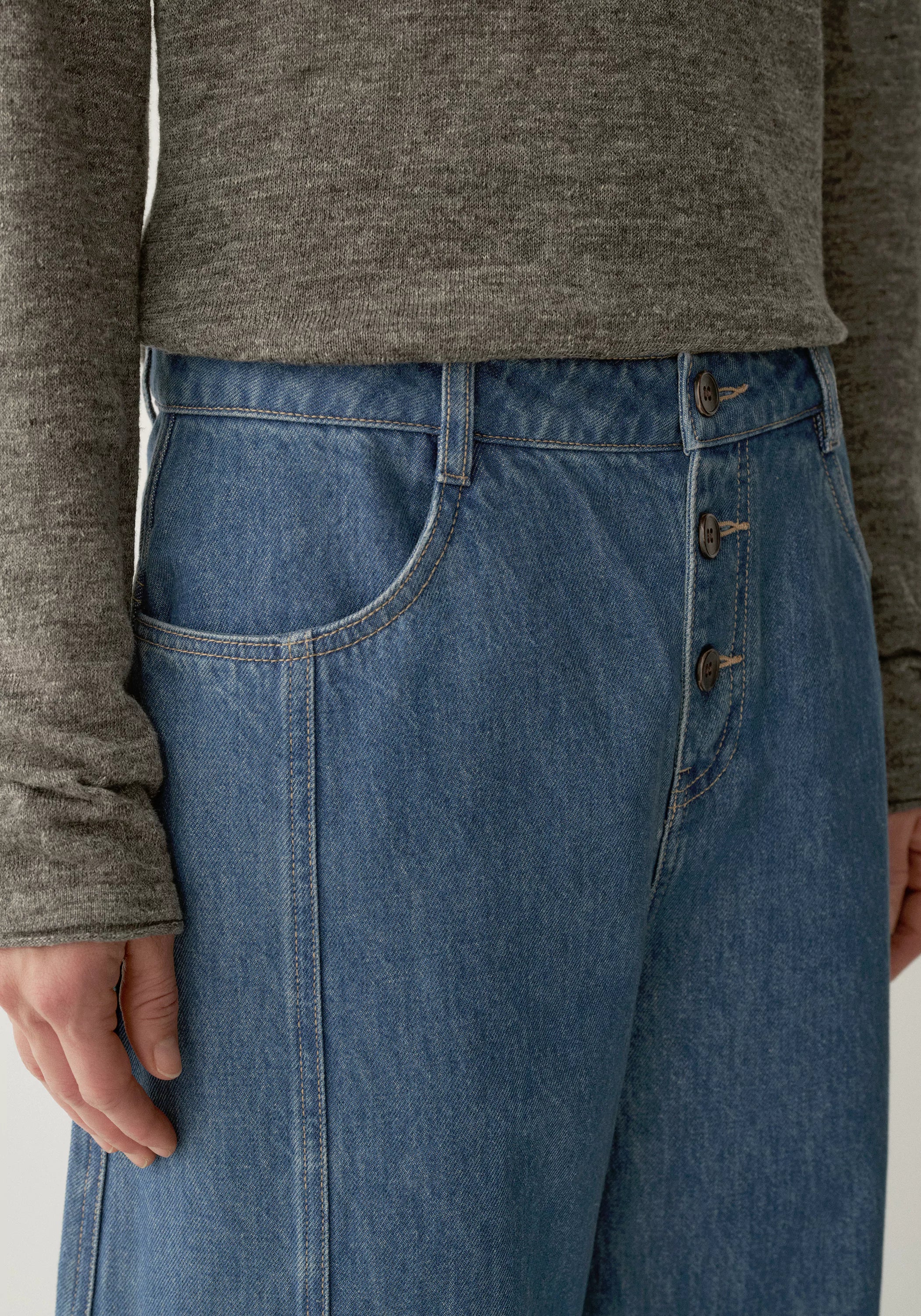 Retro Buttoned Jeans - Image 8