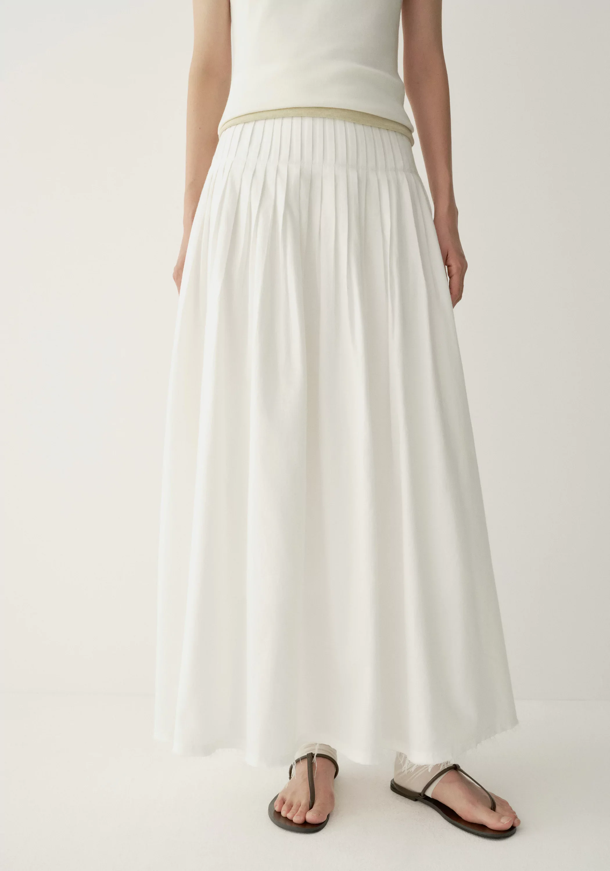 Tucked Pleat Skirt - Image 13