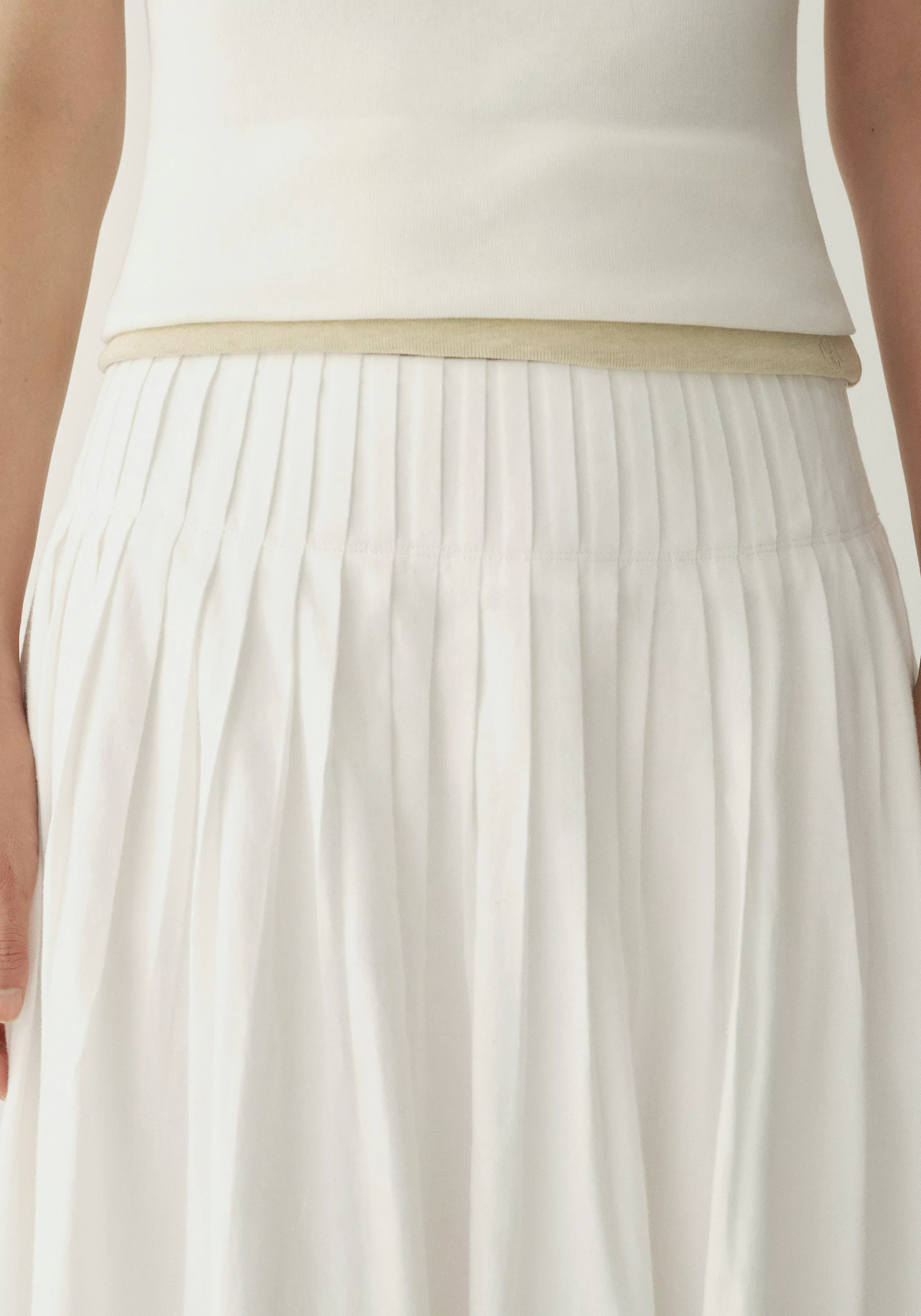 Tucked Pleat Skirt - Image 14