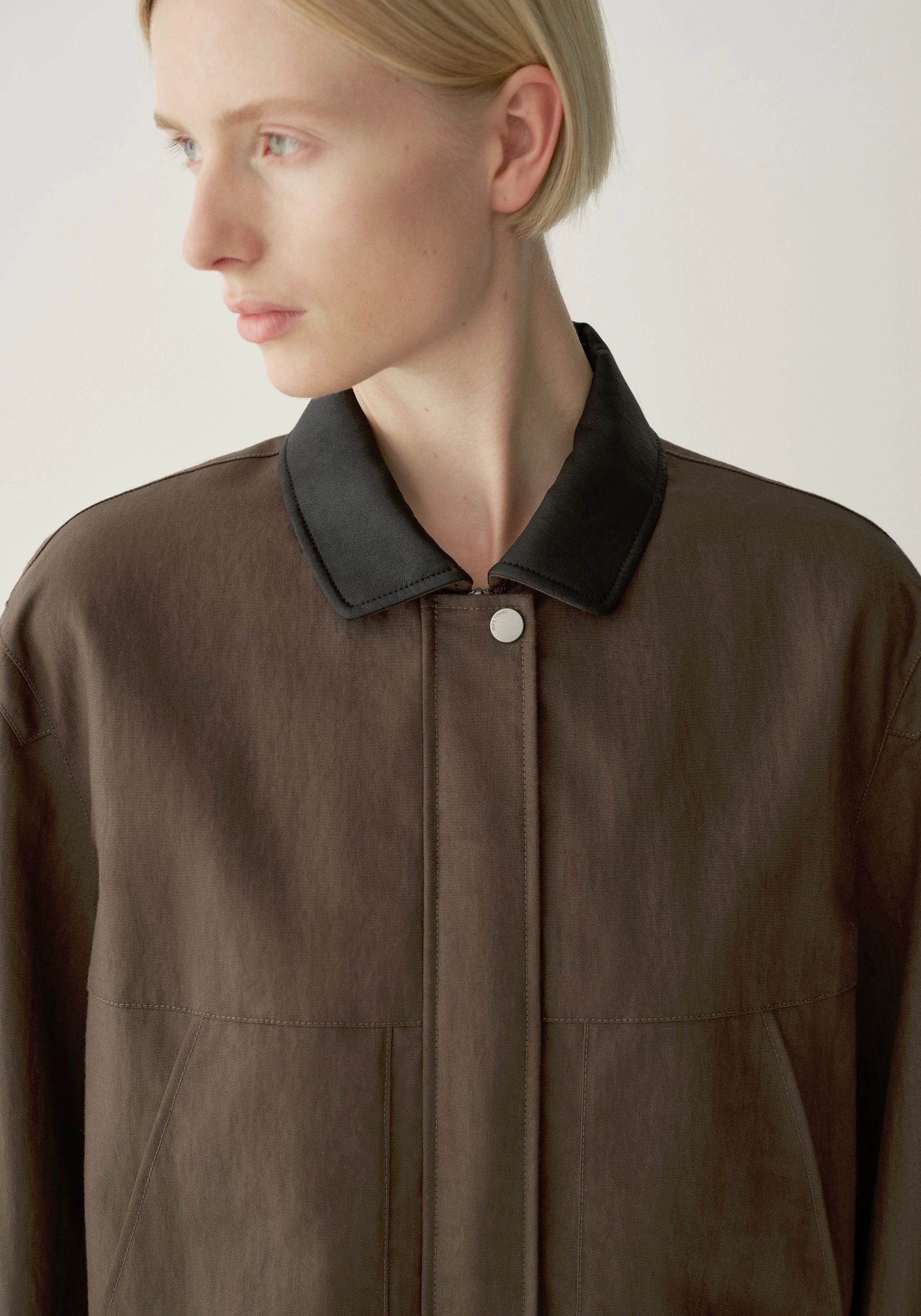 Contrast-collar Coated Jacket - Image 15