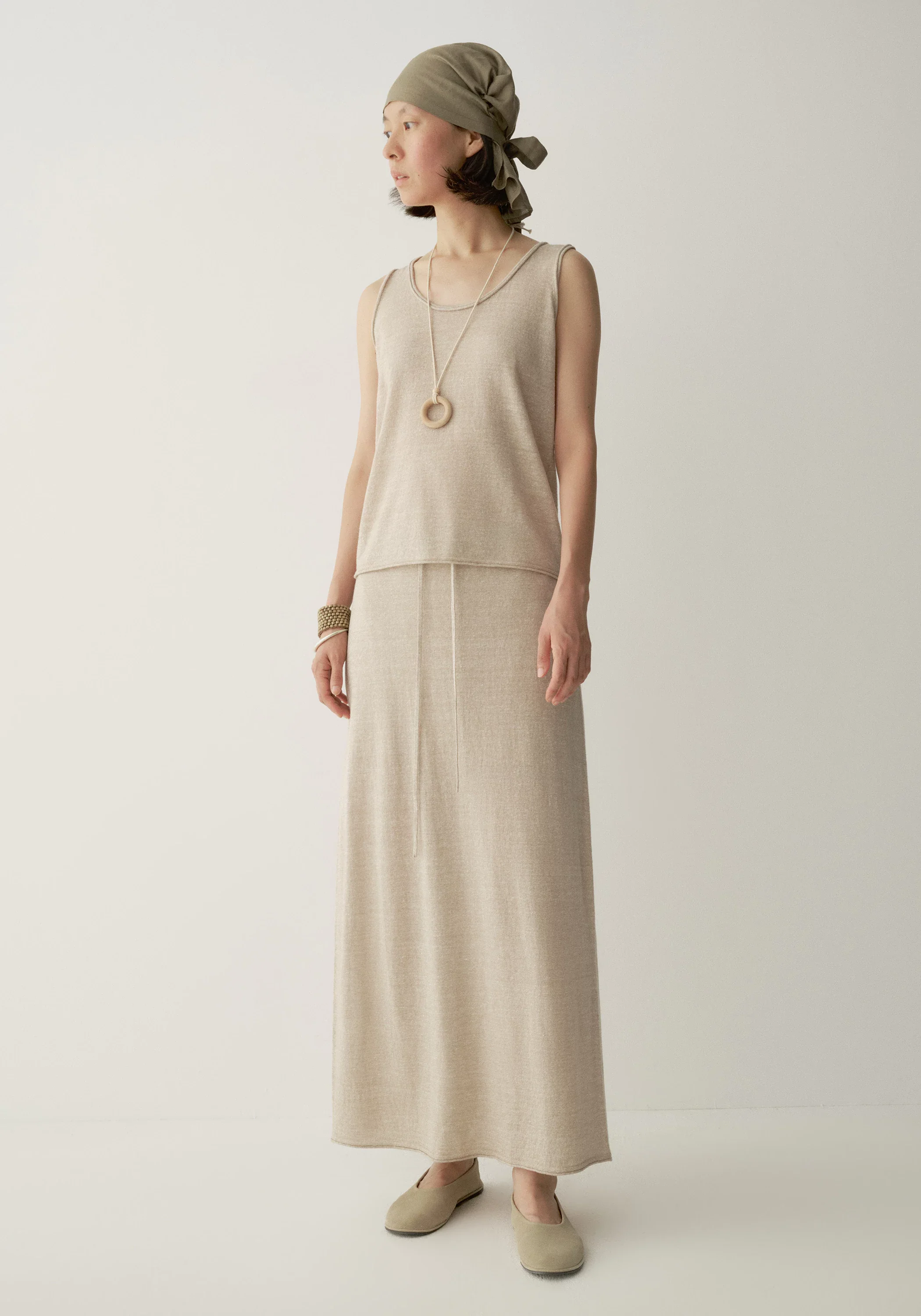 Merino-linen Knit Vest - Image 11