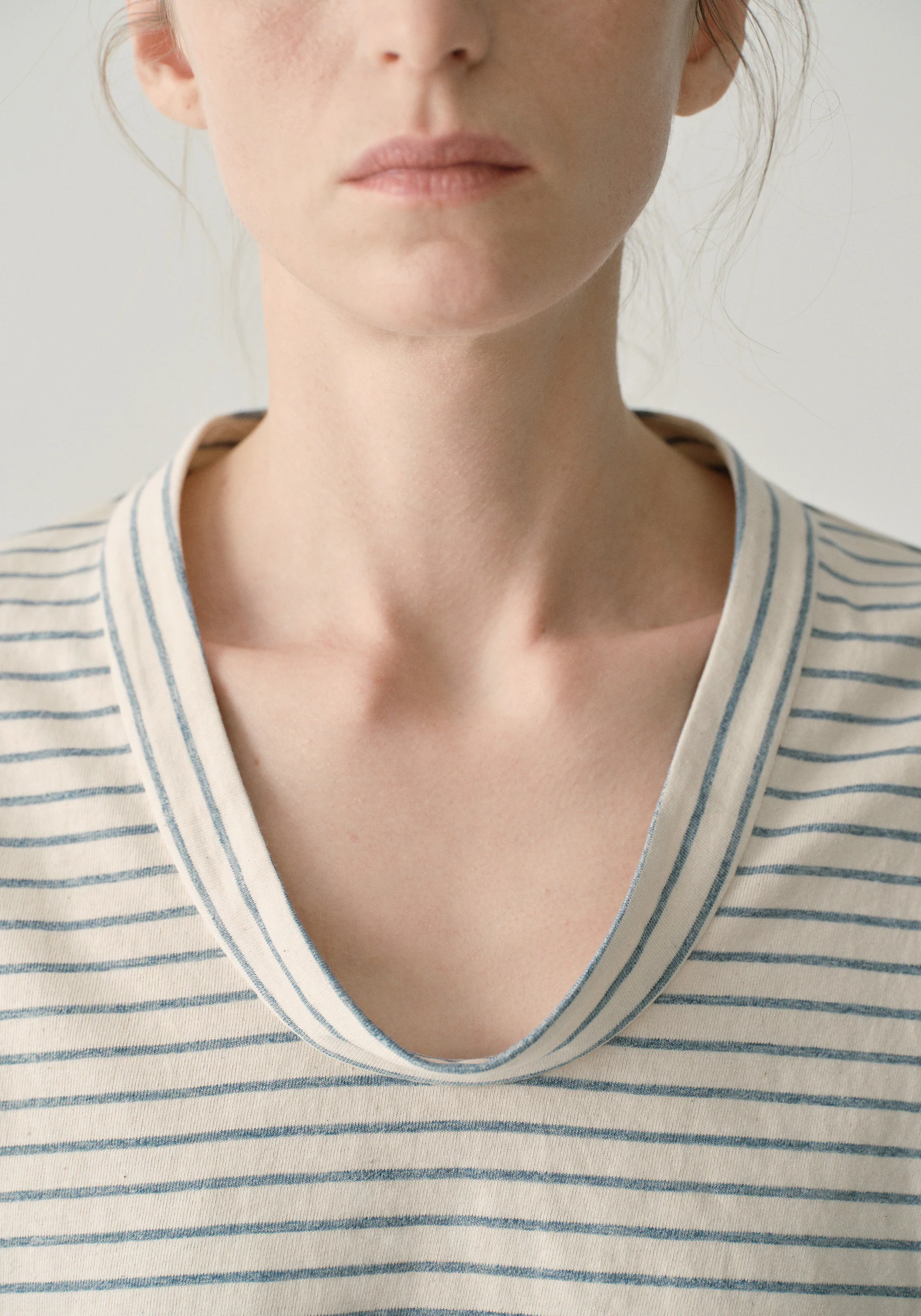 Striped U-neck T-shirt - Image 15