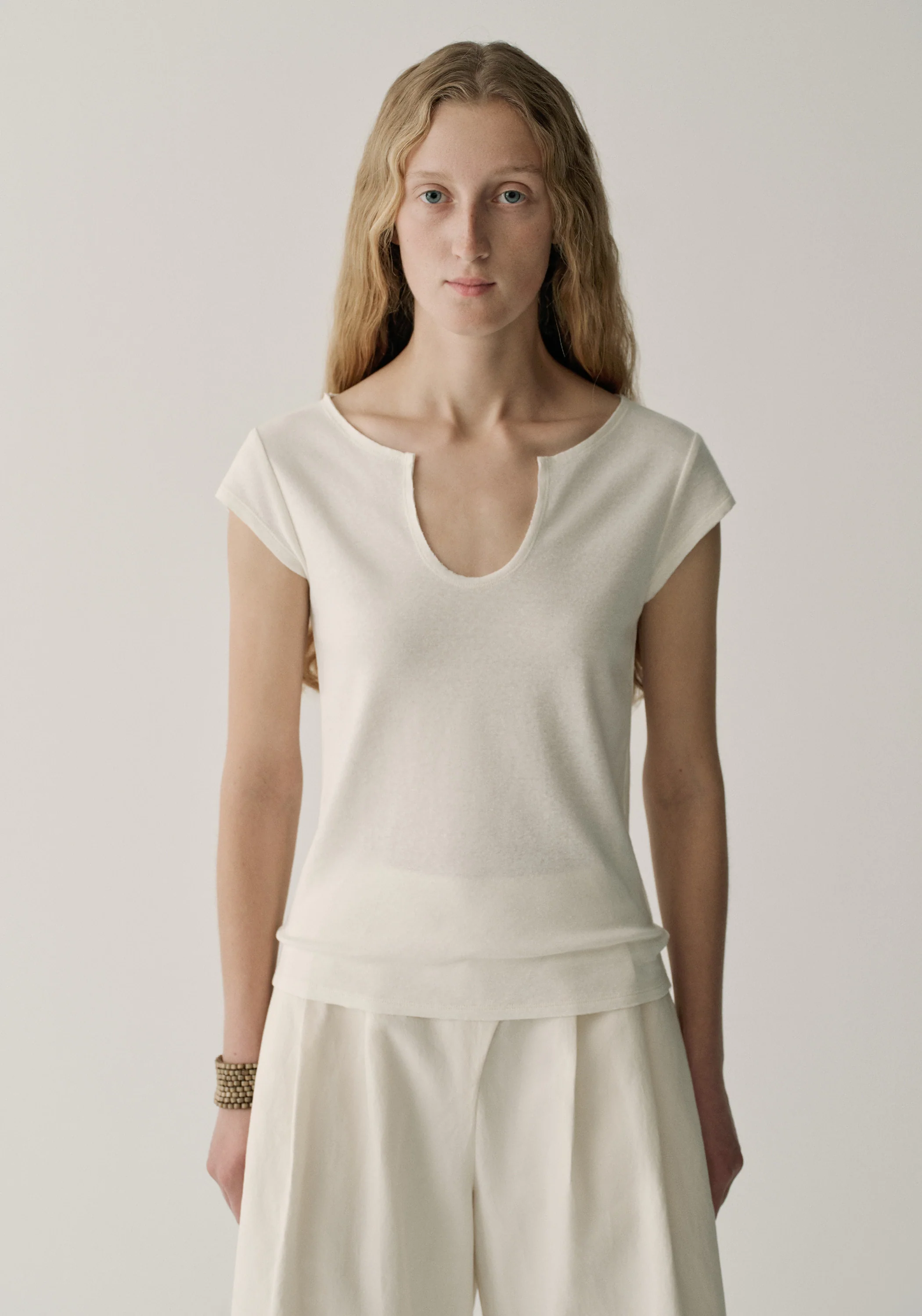 U-neck Knitted T-shirt - Image 12