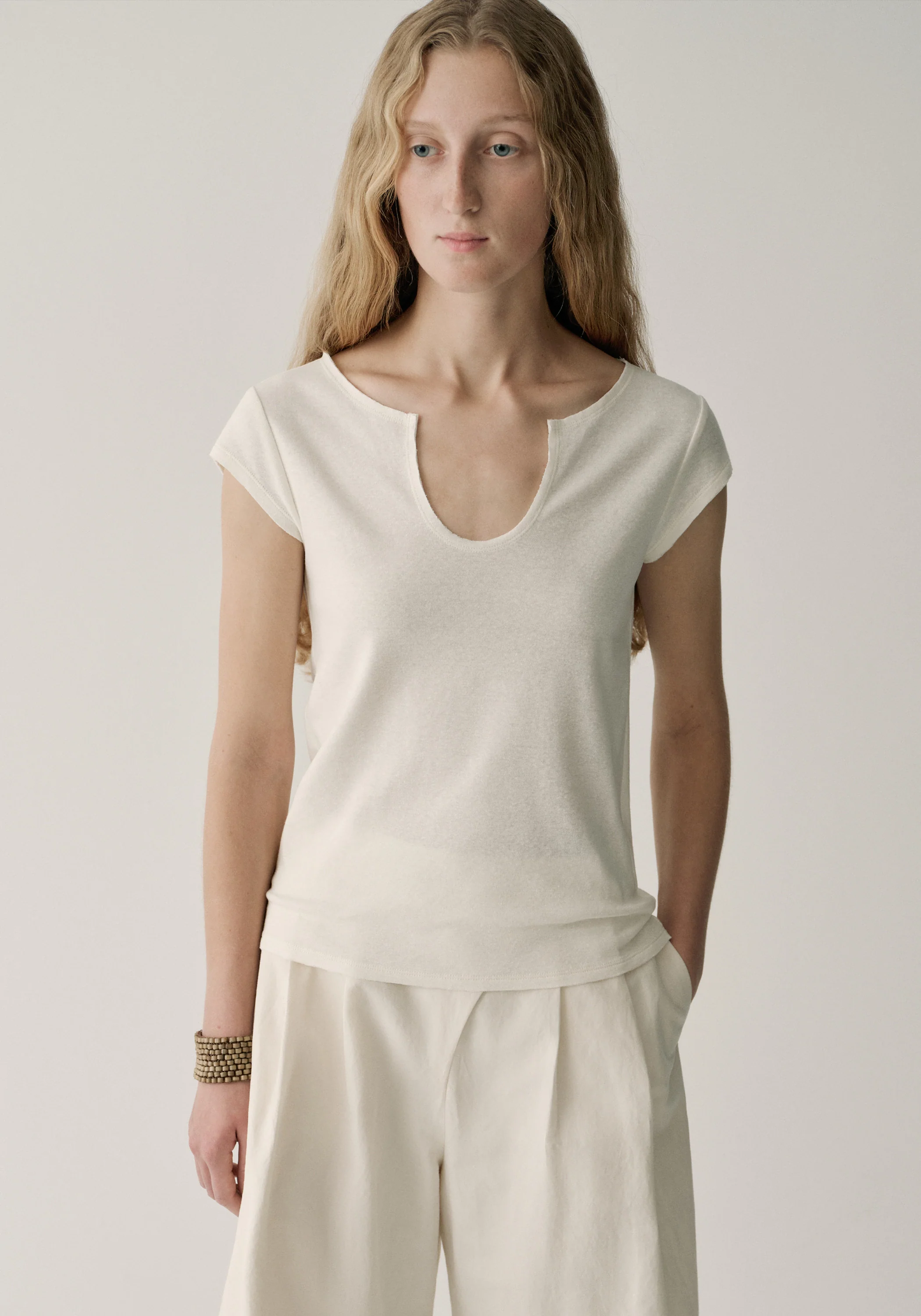 U-neck Knitted T-shirt - Image 16