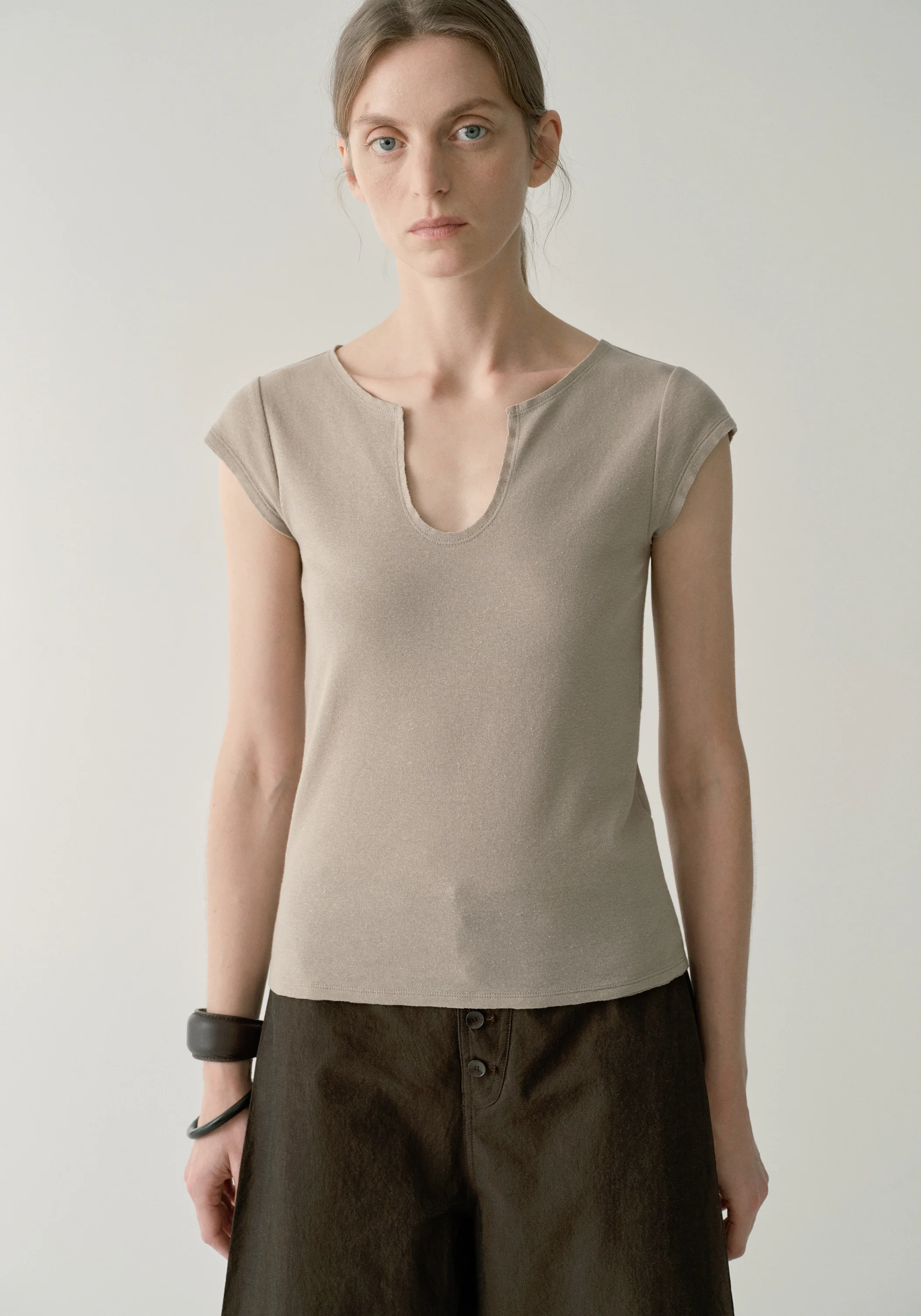 U-neck Knitted T-shirt - Image 24
