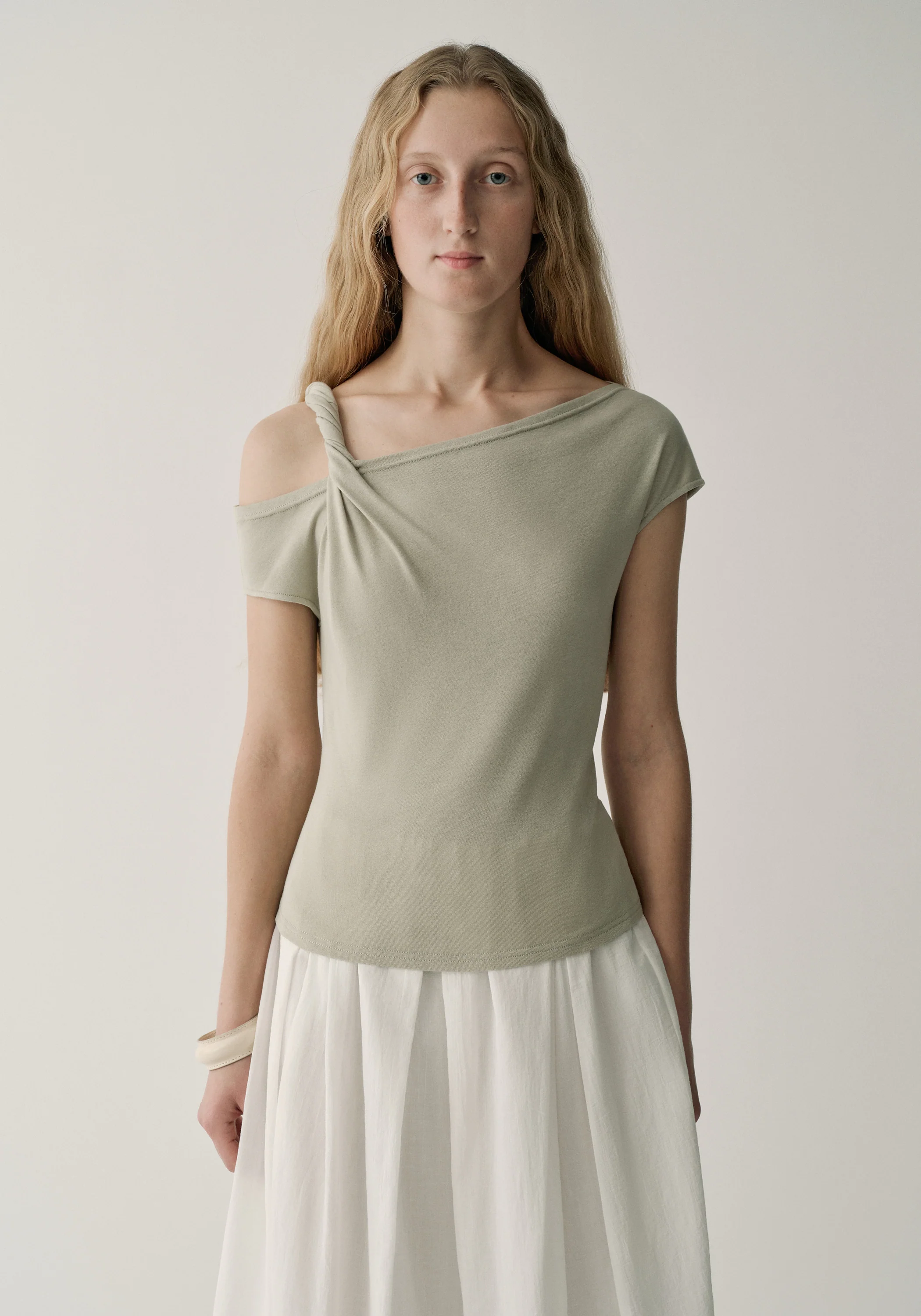 One-shoulder Twist Rib T-shirt - Image 9