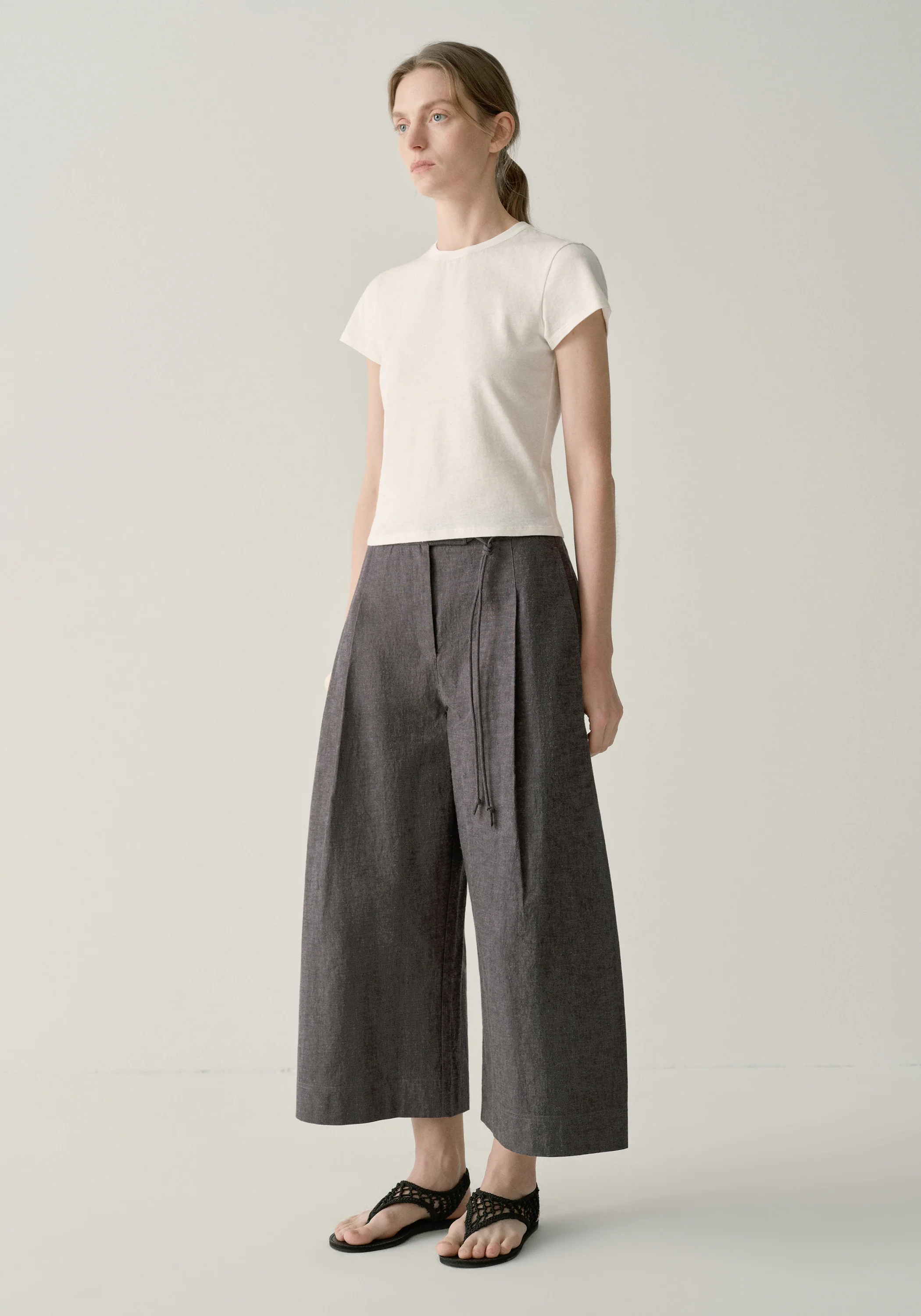 Cap-sleeved T-shirt - Image 18