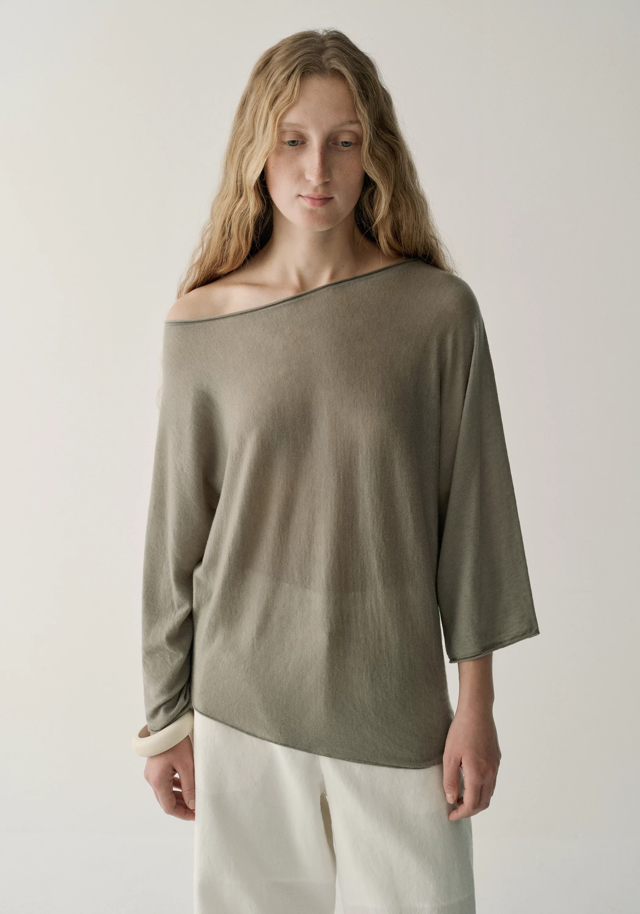 Merino Wool Pullover - Image 10
