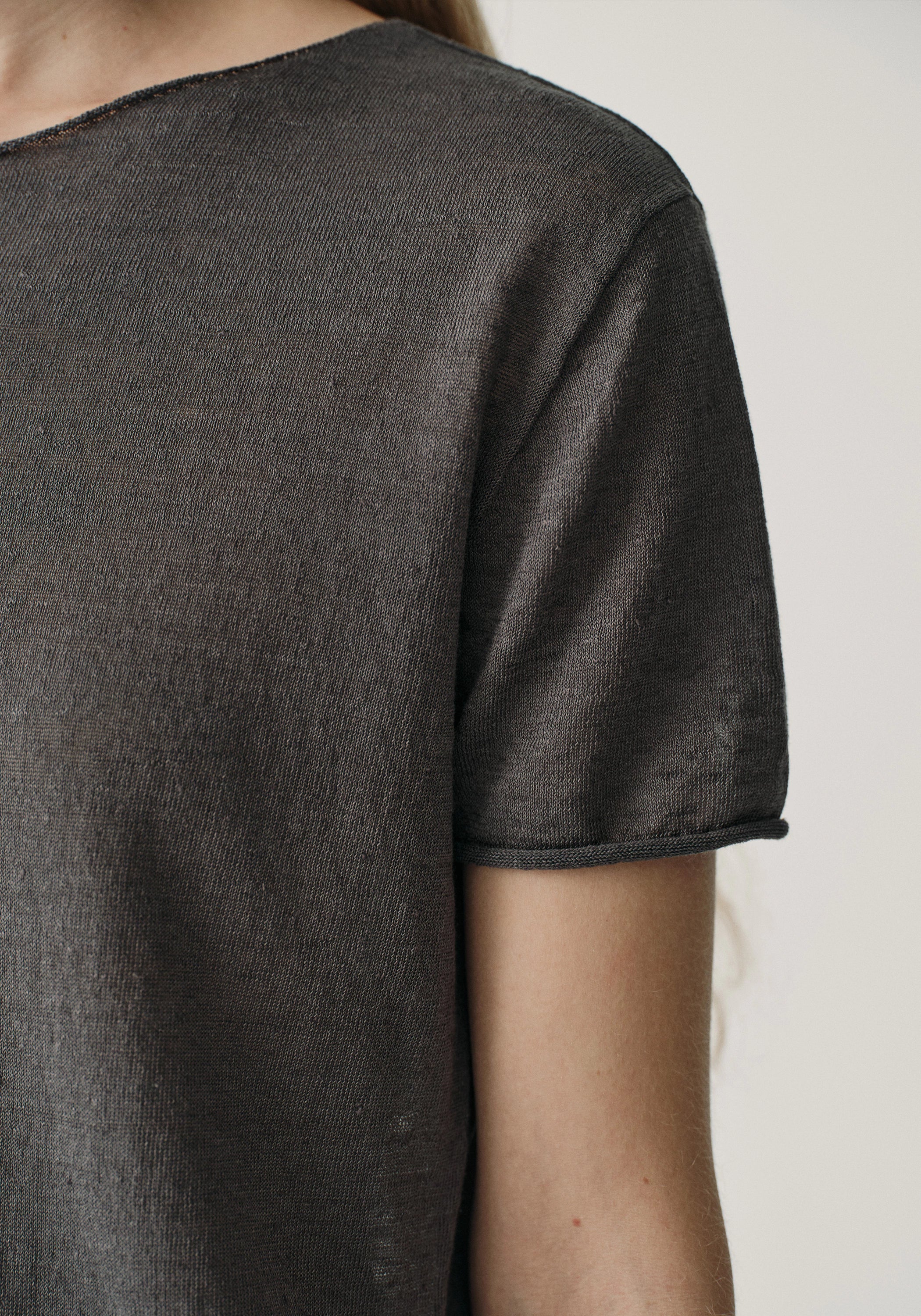 Linen Knitted T-shirt - Image 7