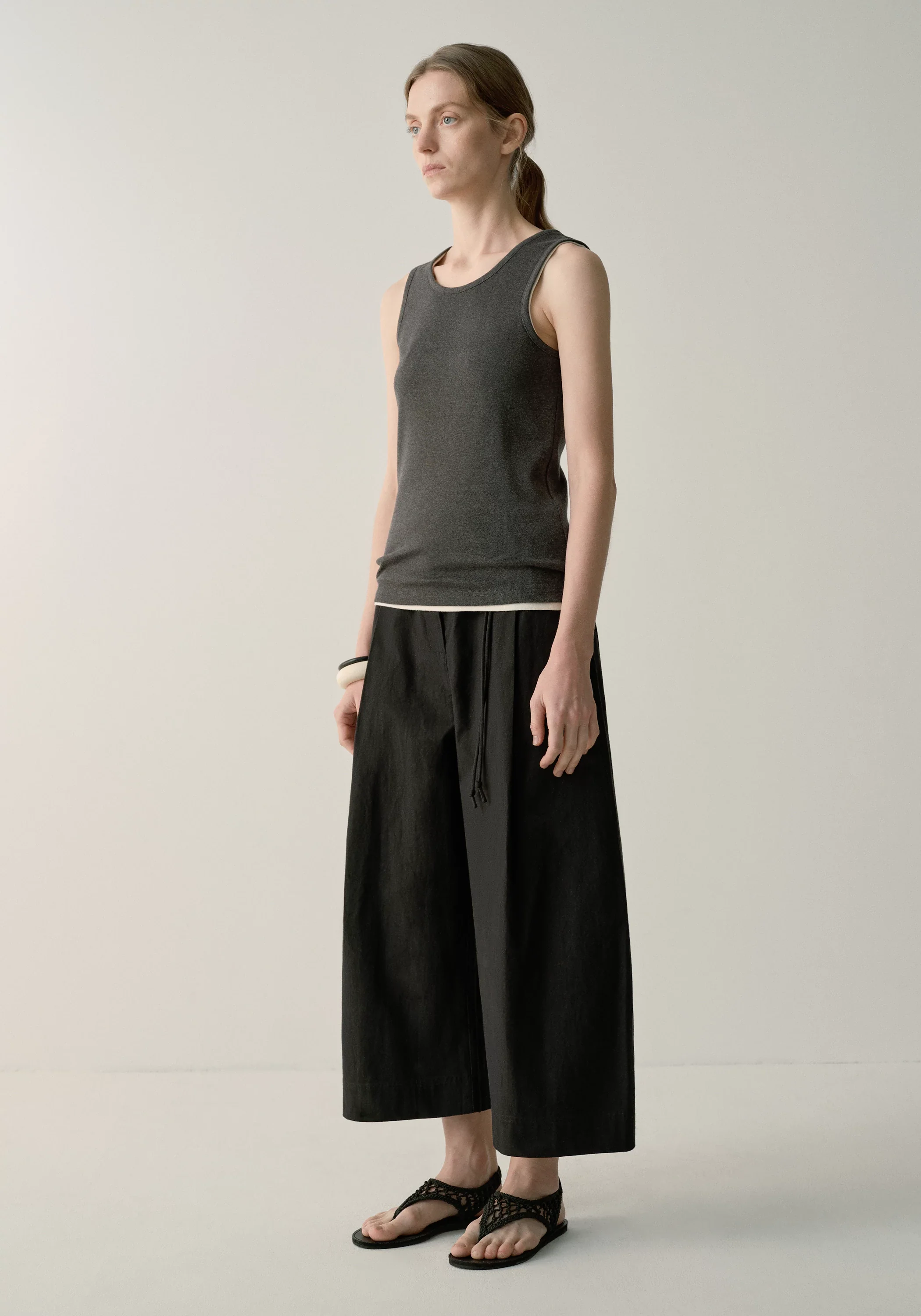Roundneck Tank Top - Image 4
