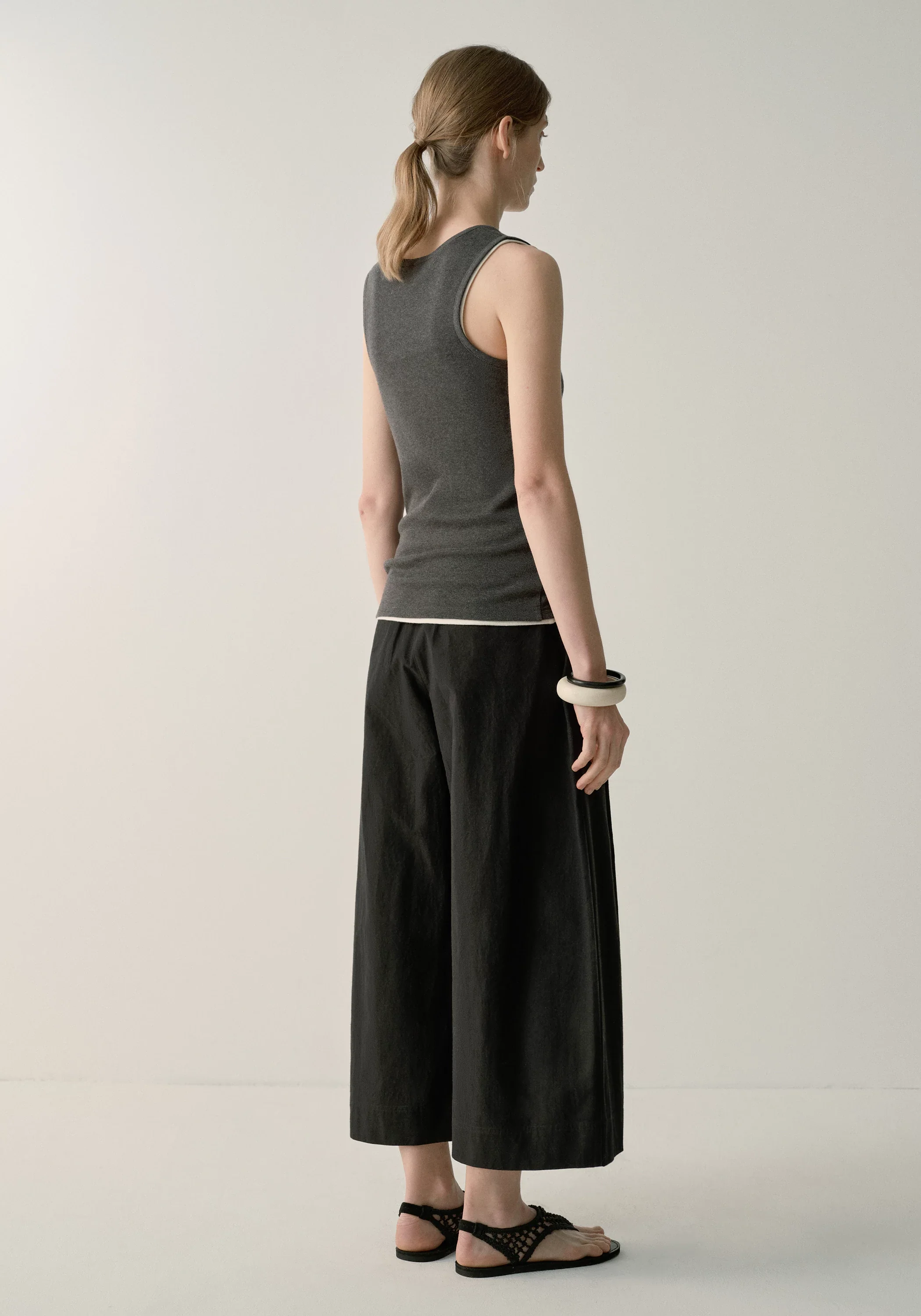 Roundneck Tank Top - Image 5