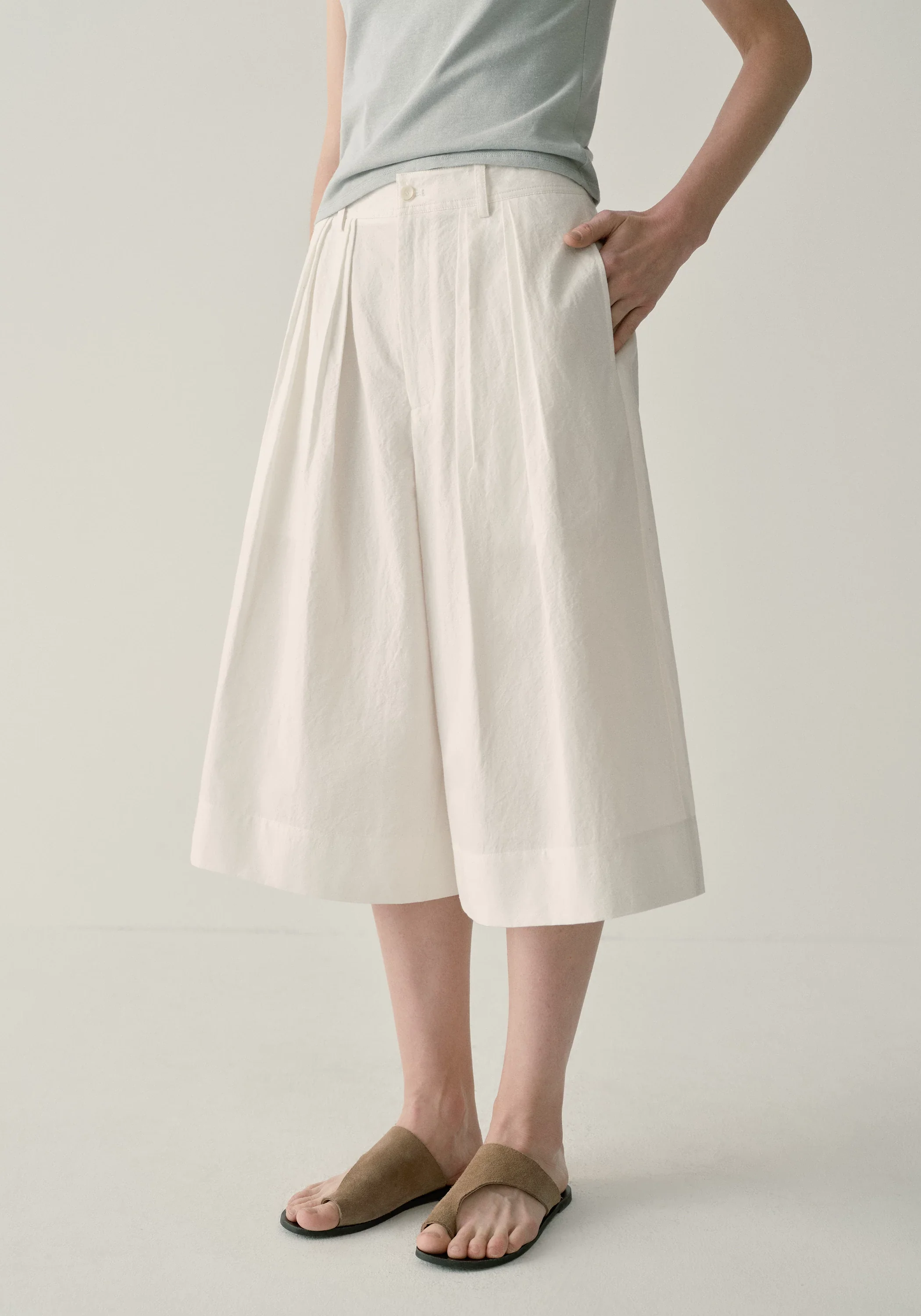 Pleated Wide-leg Culottes - Image 14