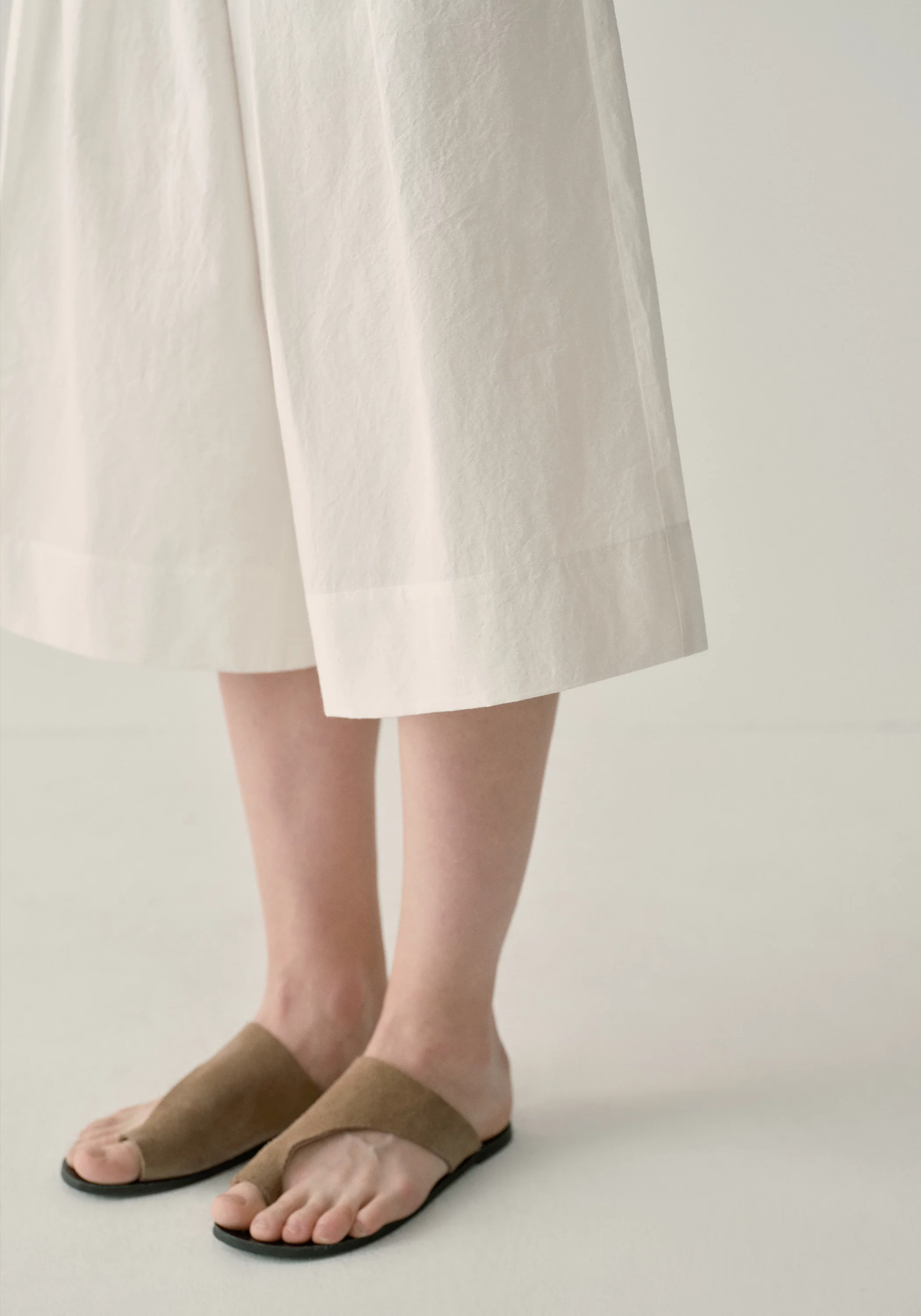 Pleated Wide-leg Culottes - Image 17
