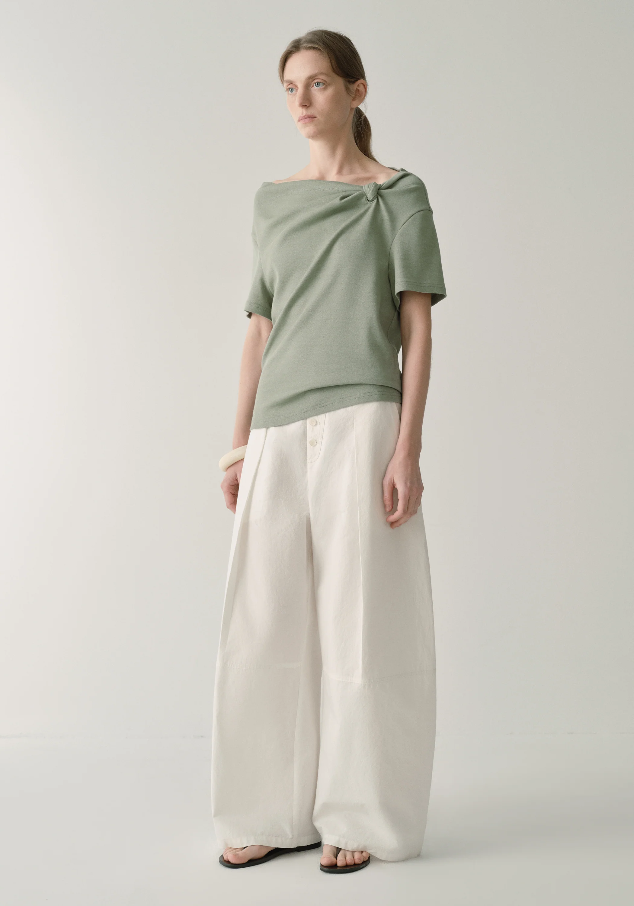 Cotton-silk Buttoned Pants - Image 17