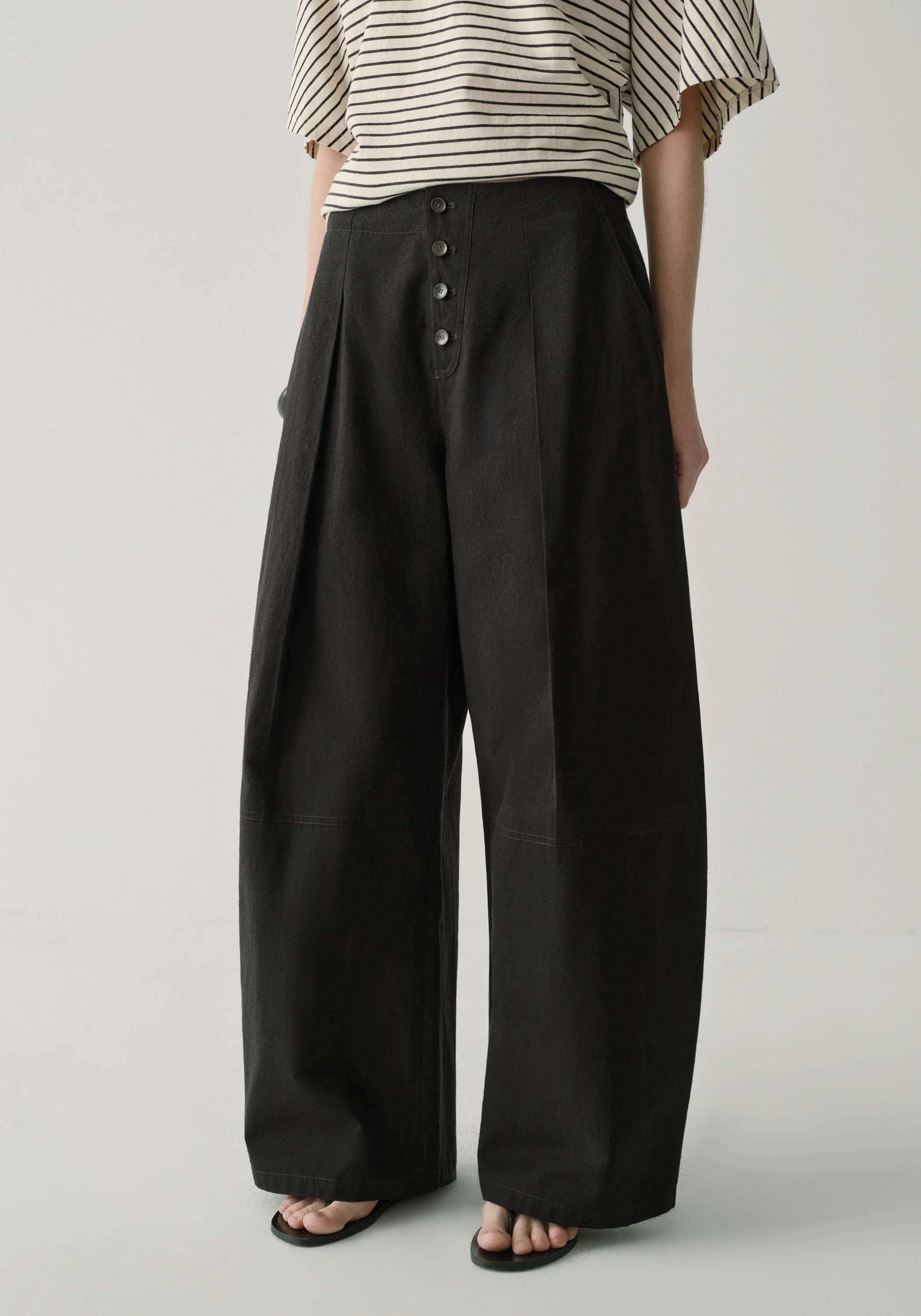 Cotton-silk Buttoned Pants - Image 6