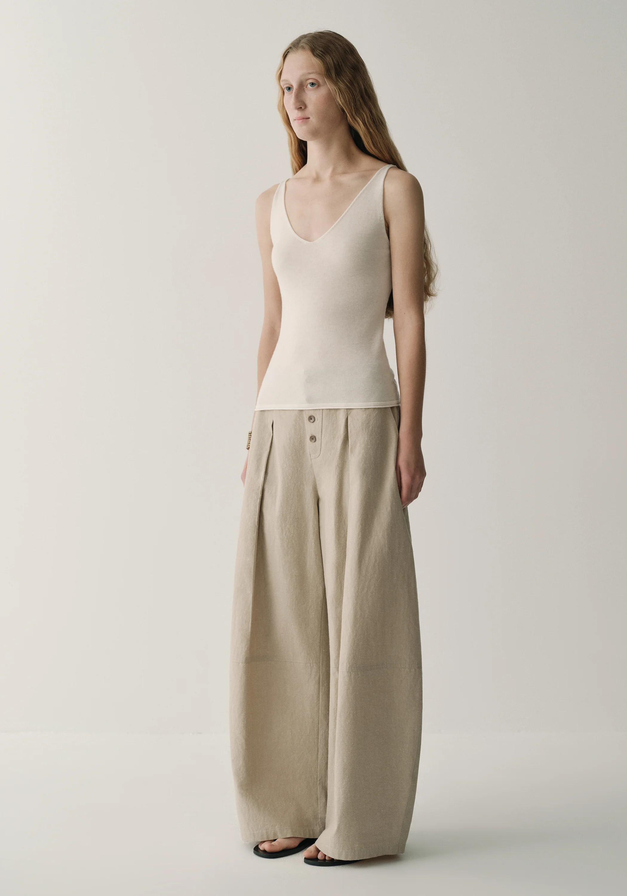 Cotton-silk Buttoned Pants - Image 9