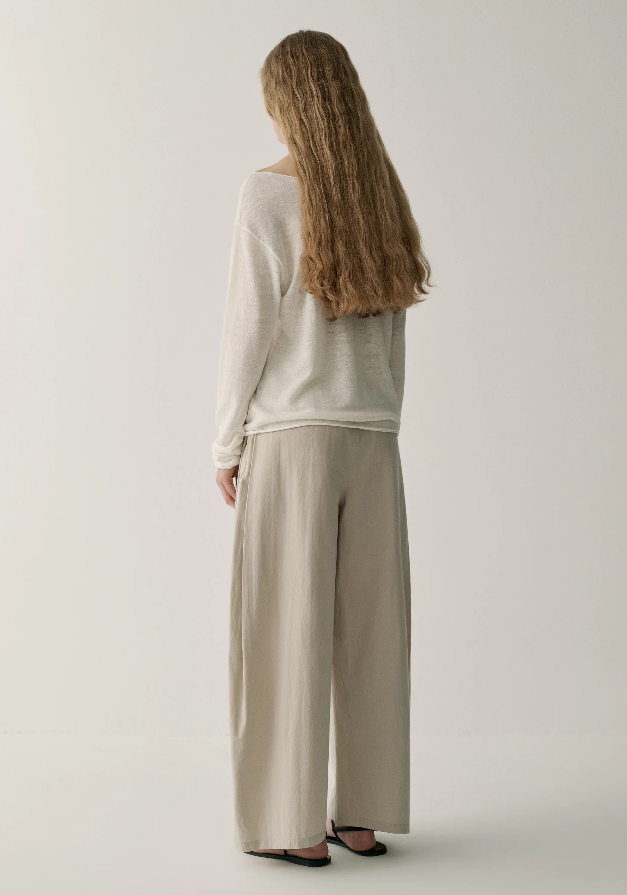 Side-pleats Cotton Pants - Image 10