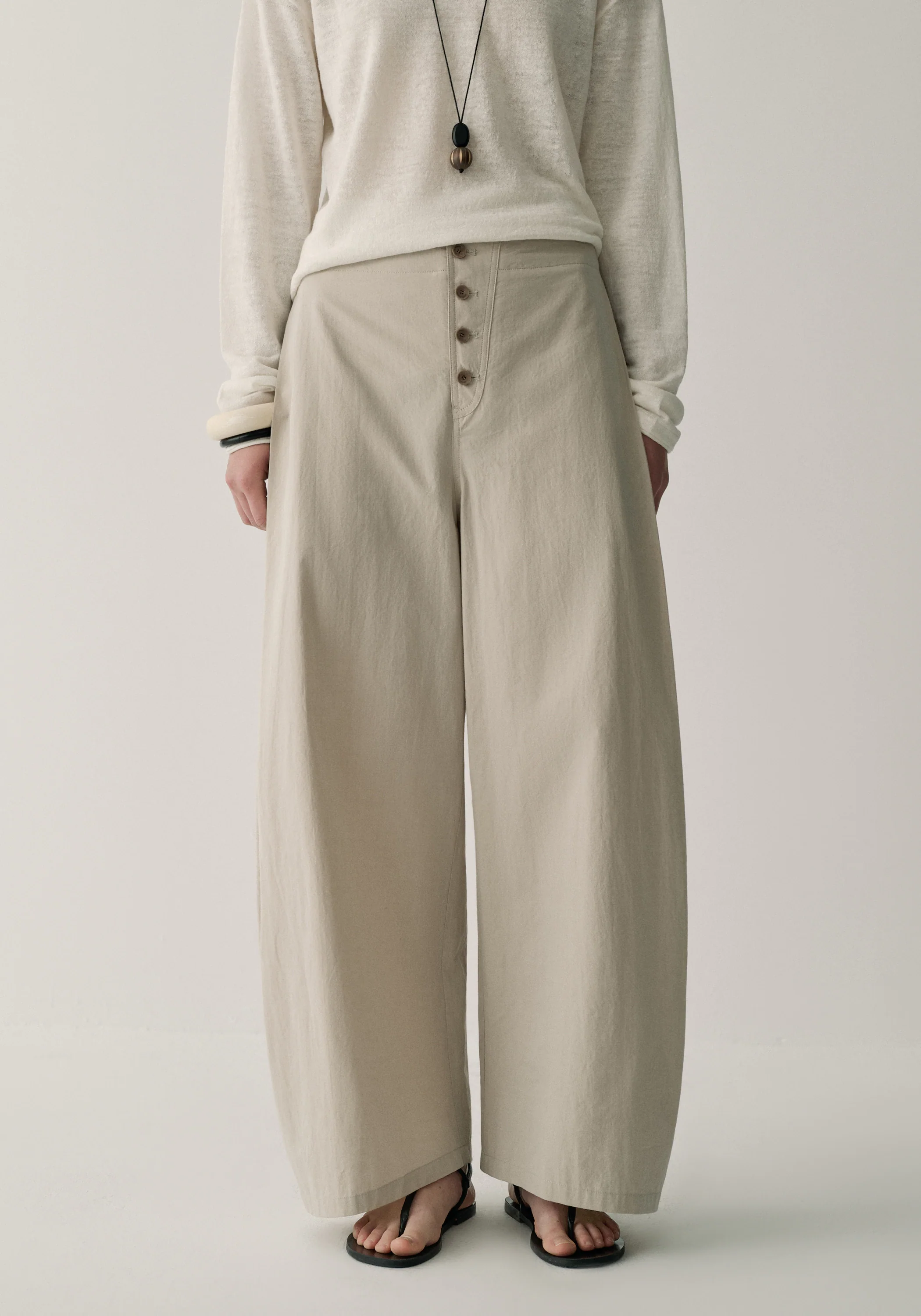 Side-pleats Cotton Pants - Image 11