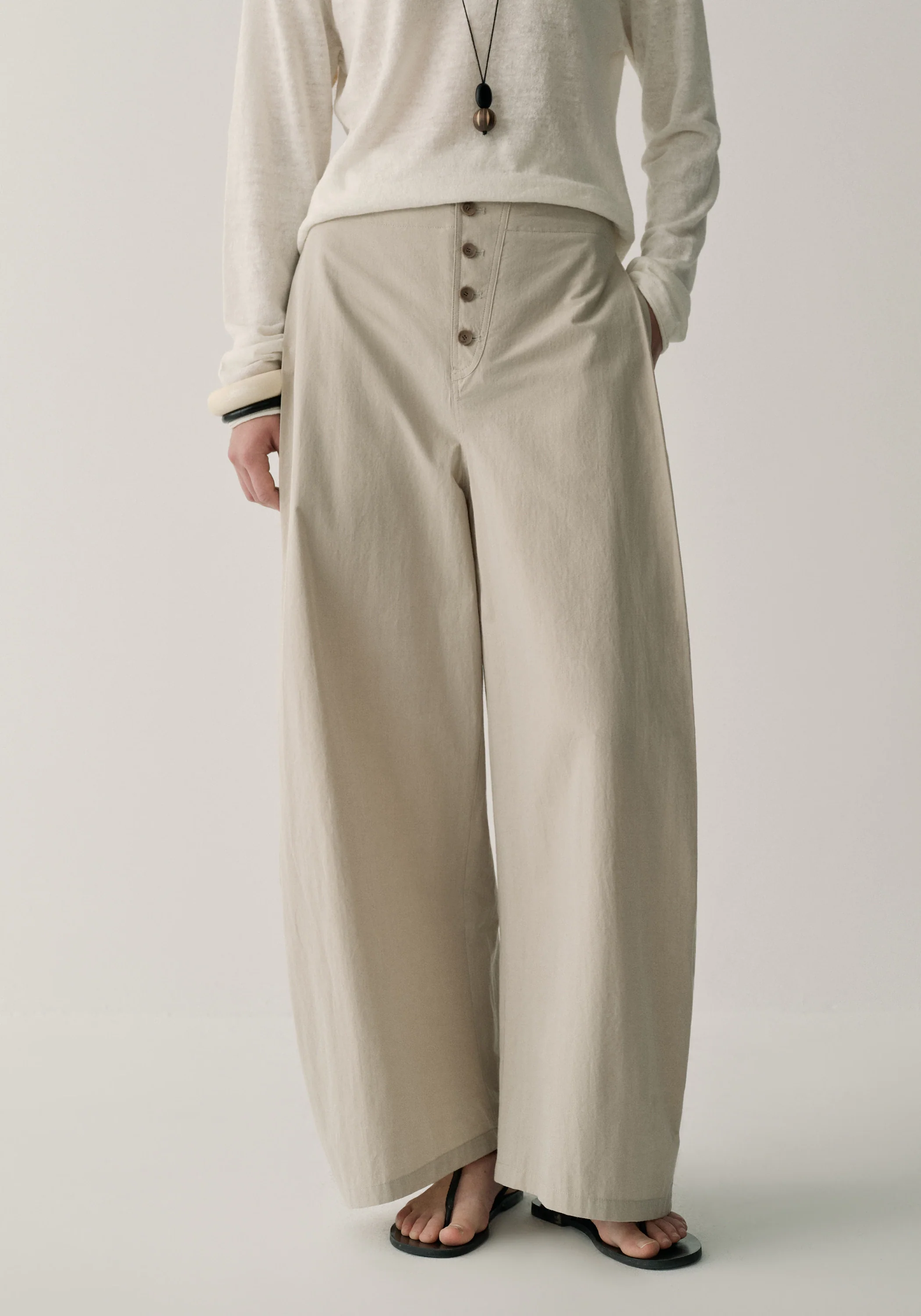 Side-pleats Cotton Pants - Image 12