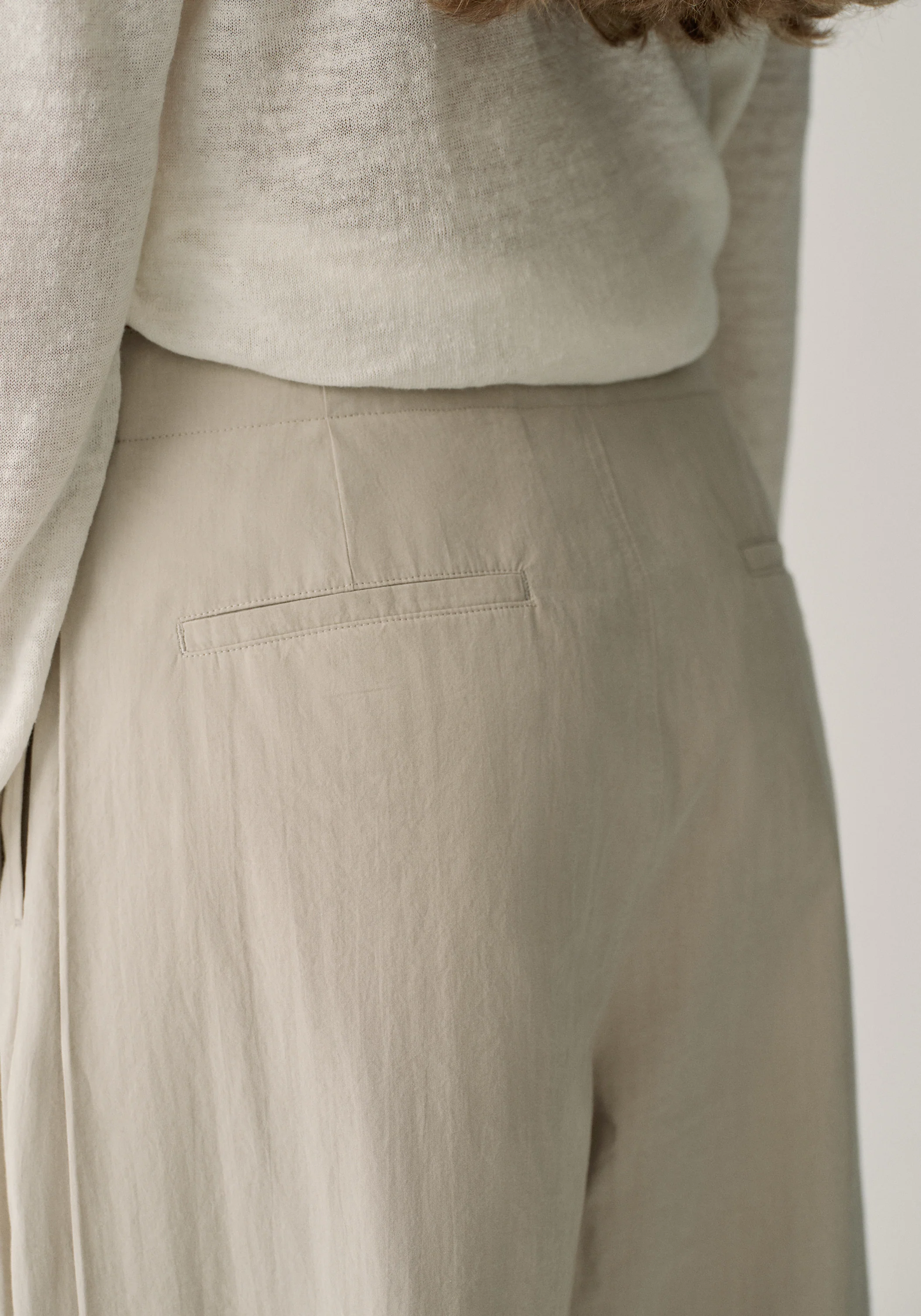 Side-pleats Cotton Pants - Image 15
