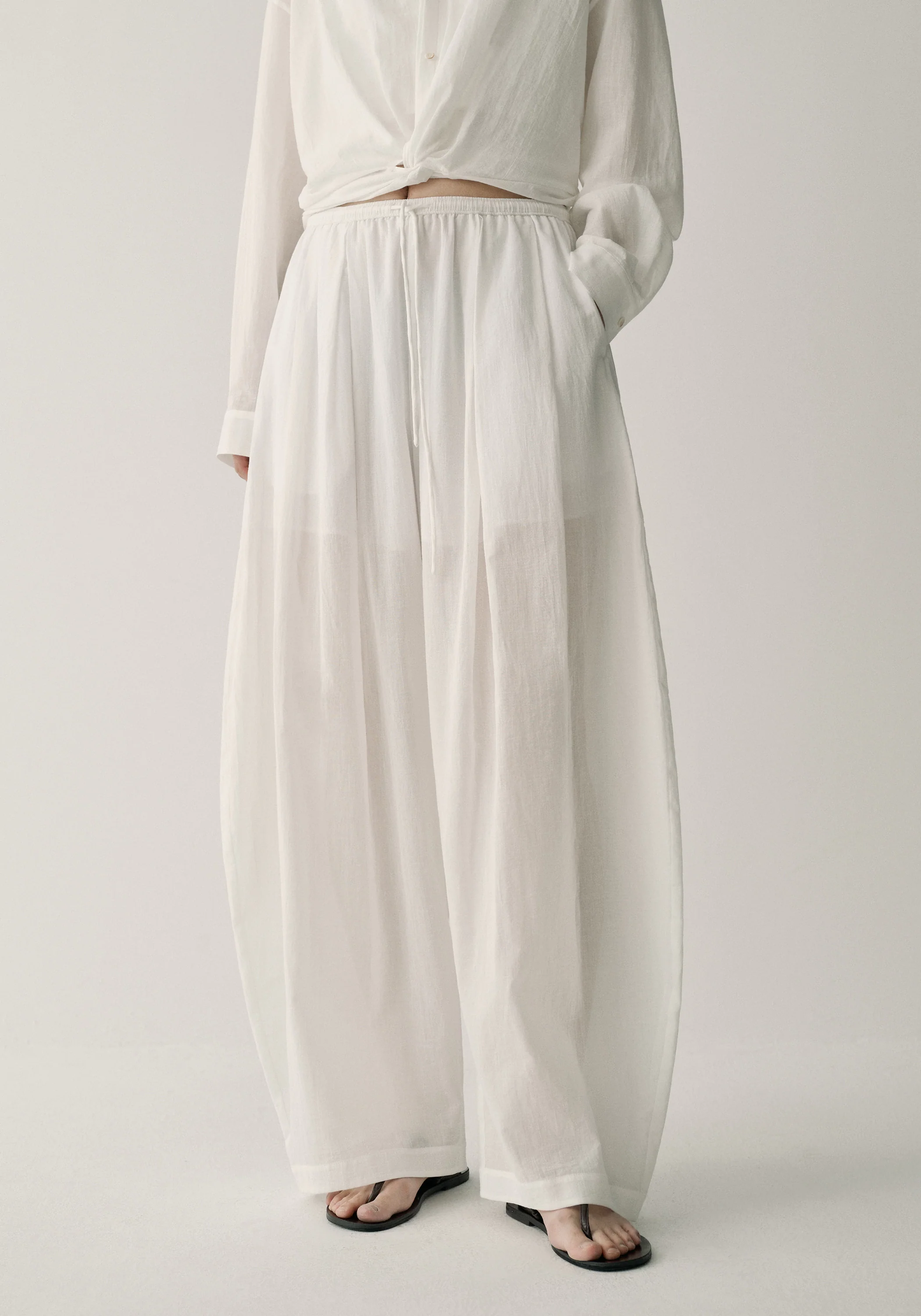 Elastic-waist Balloon Pants - Image 12