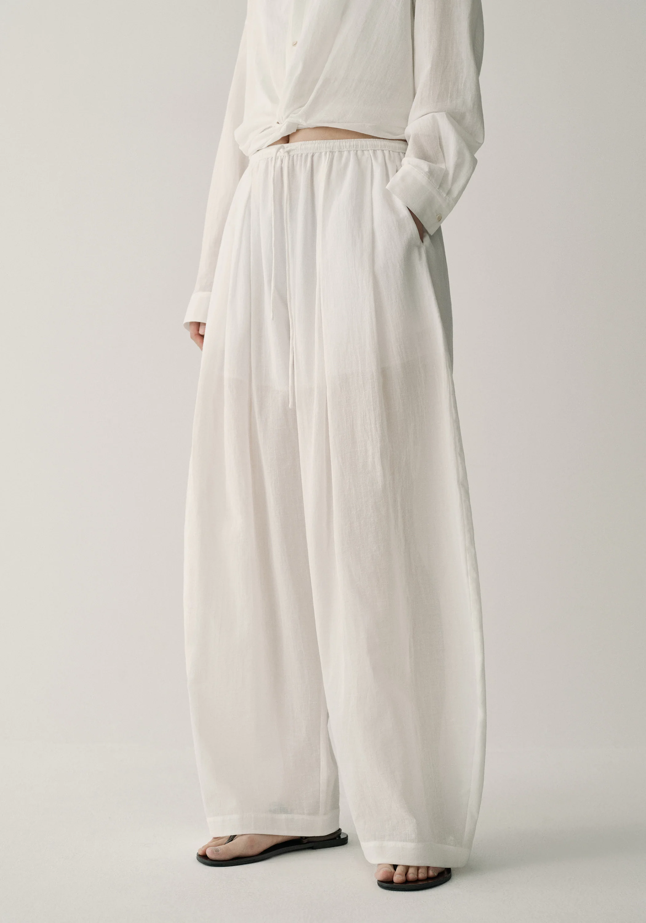 Elastic-waist Balloon Pants - Image 13