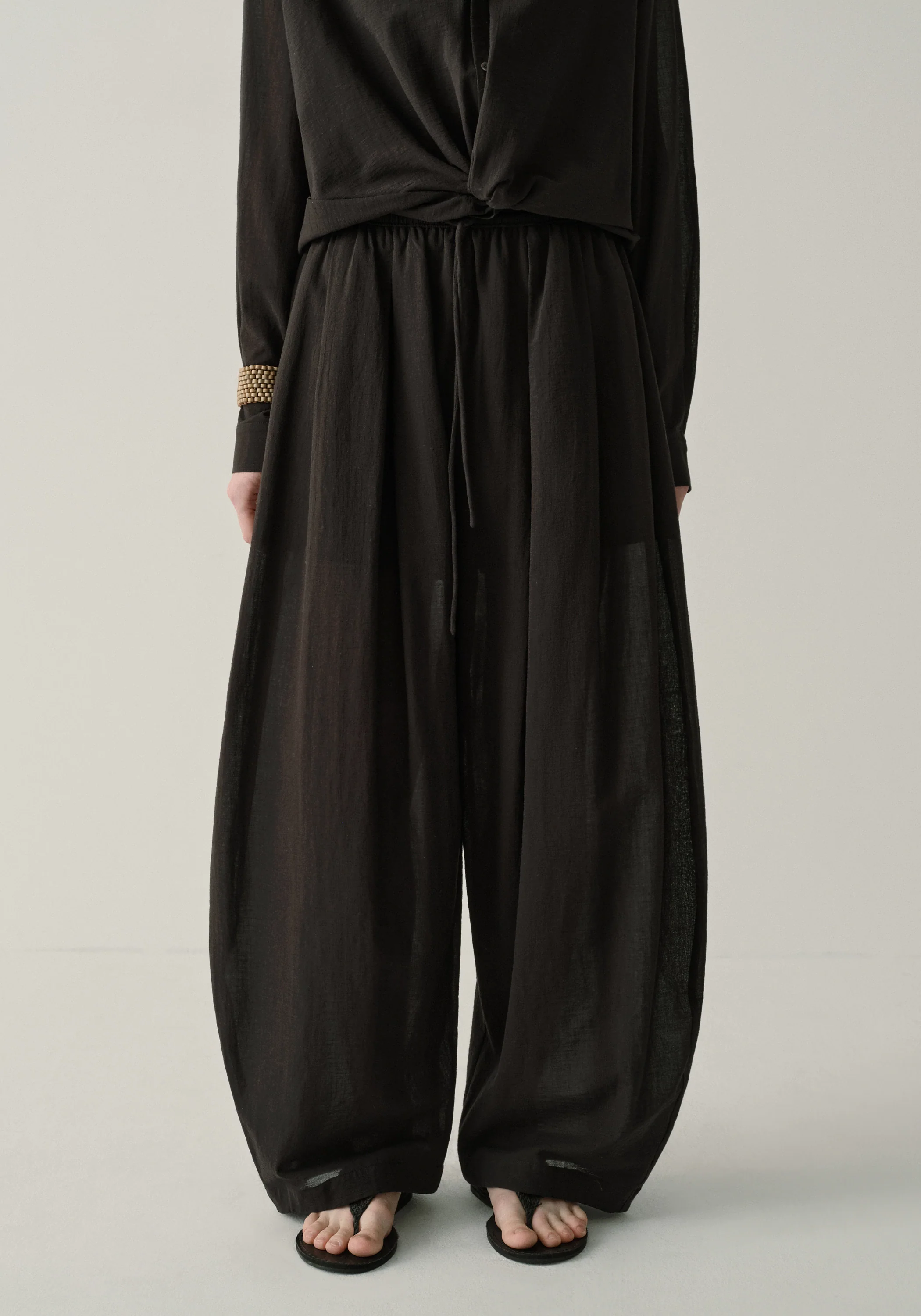 Elastic-waist Balloon Pants - Image 3