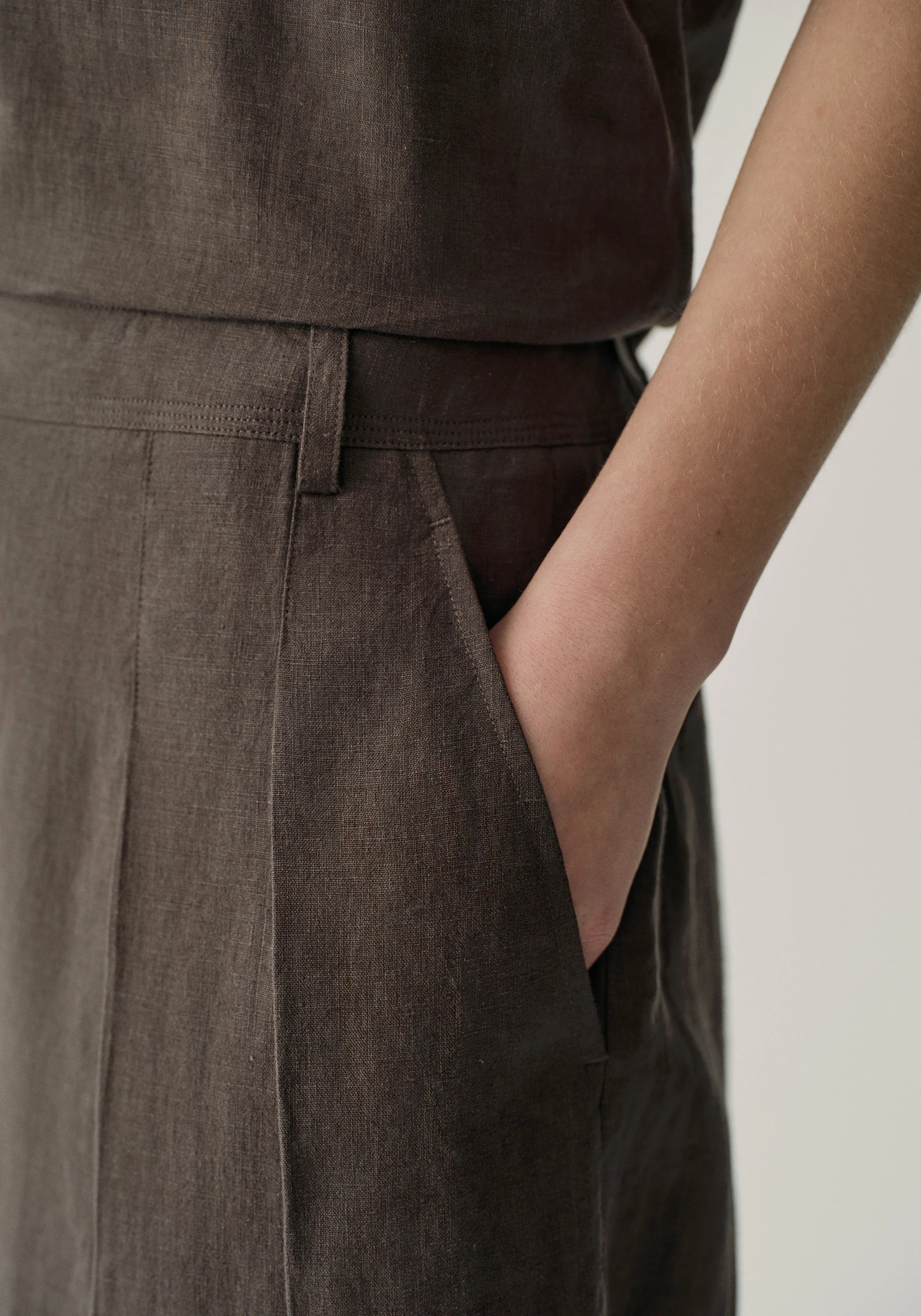 Linen Cropped Pants - Image 7