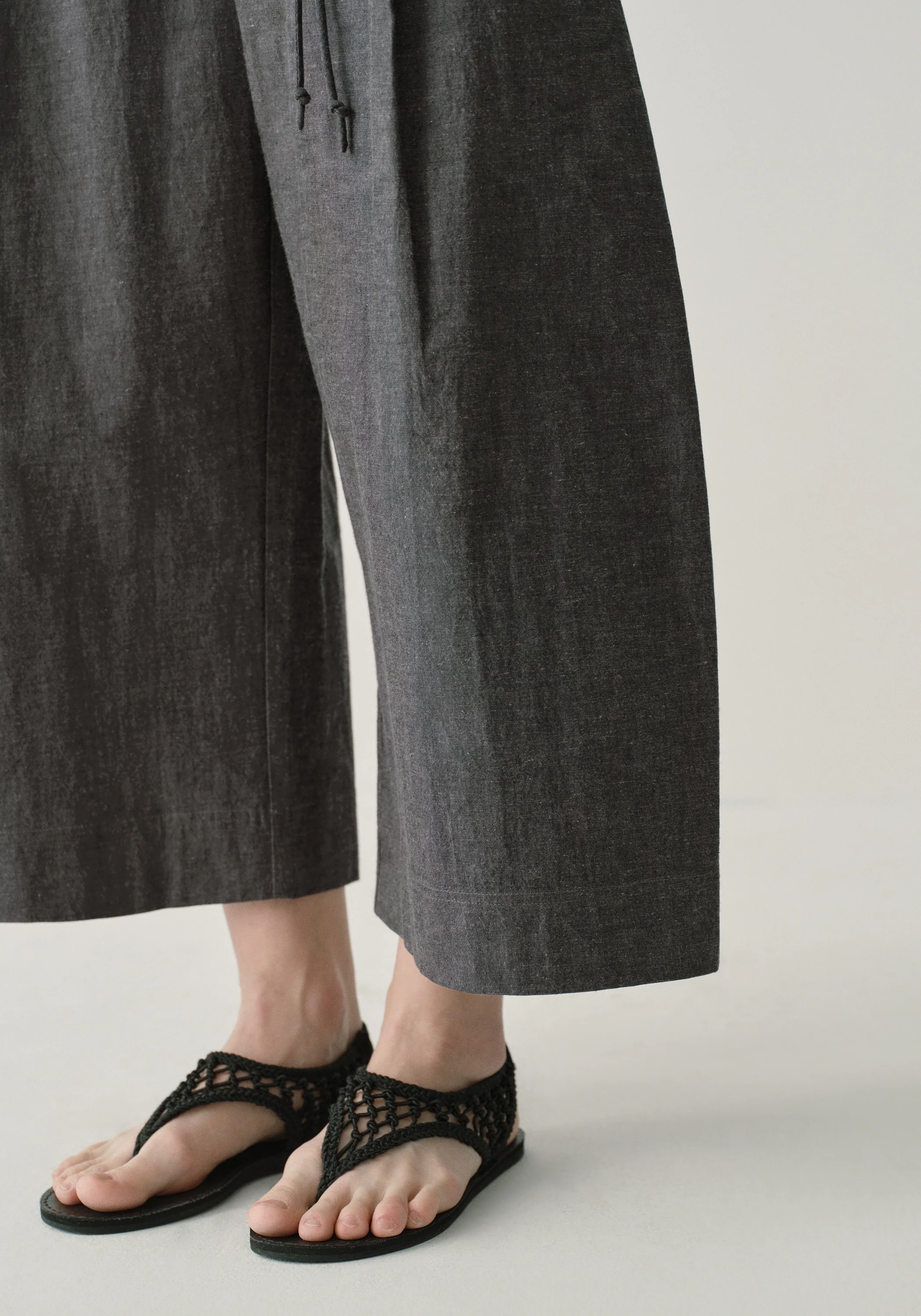 Cotton-linen Belted Pants - Image 14