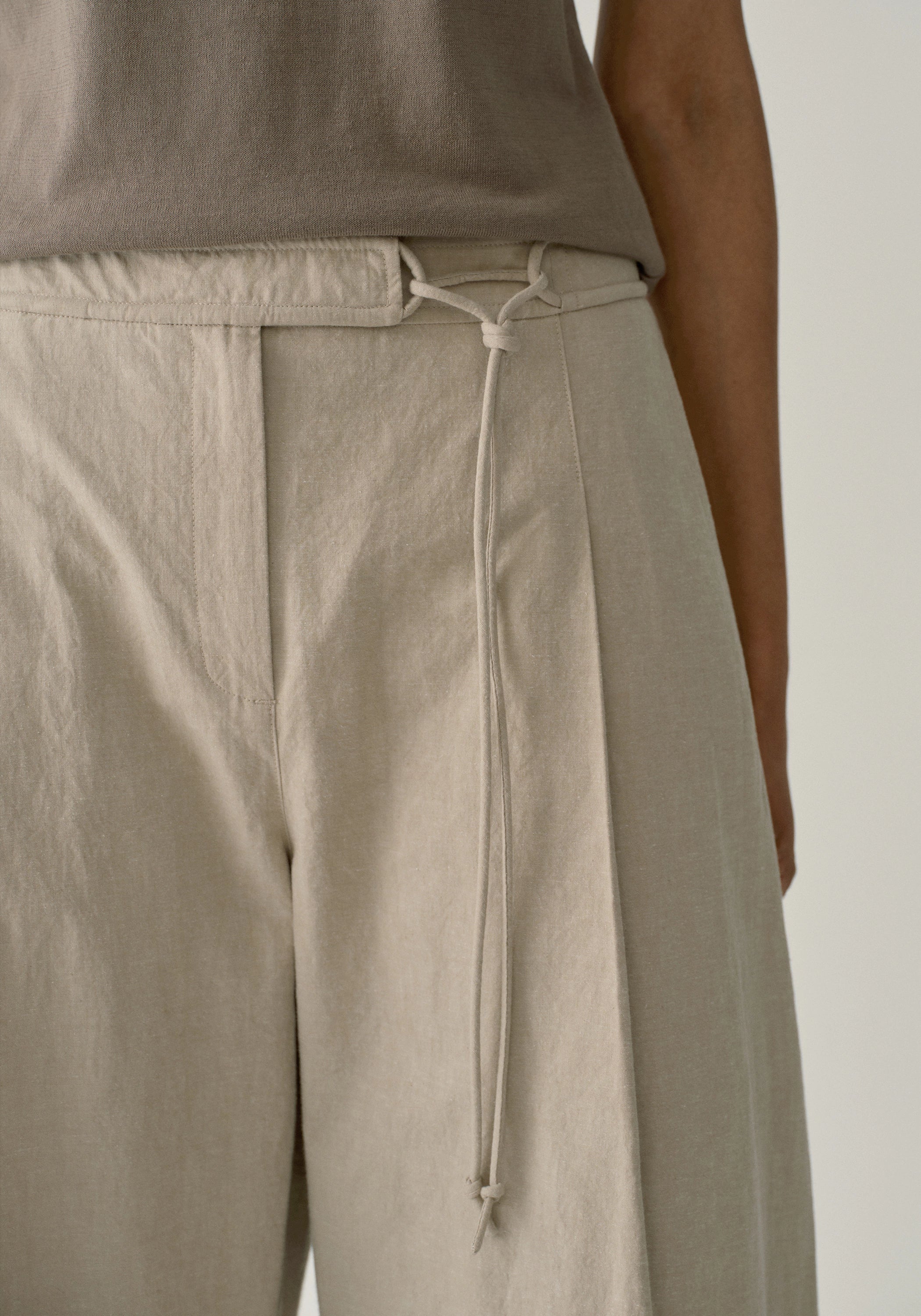 Cotton-linen Belted Pants - Image 21
