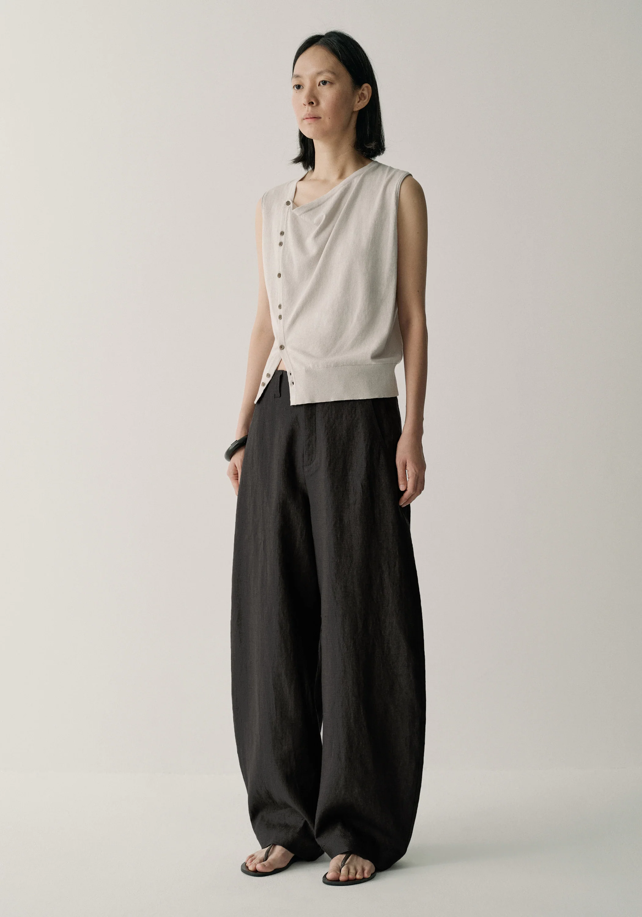 Linen Curved Pants - Image 23