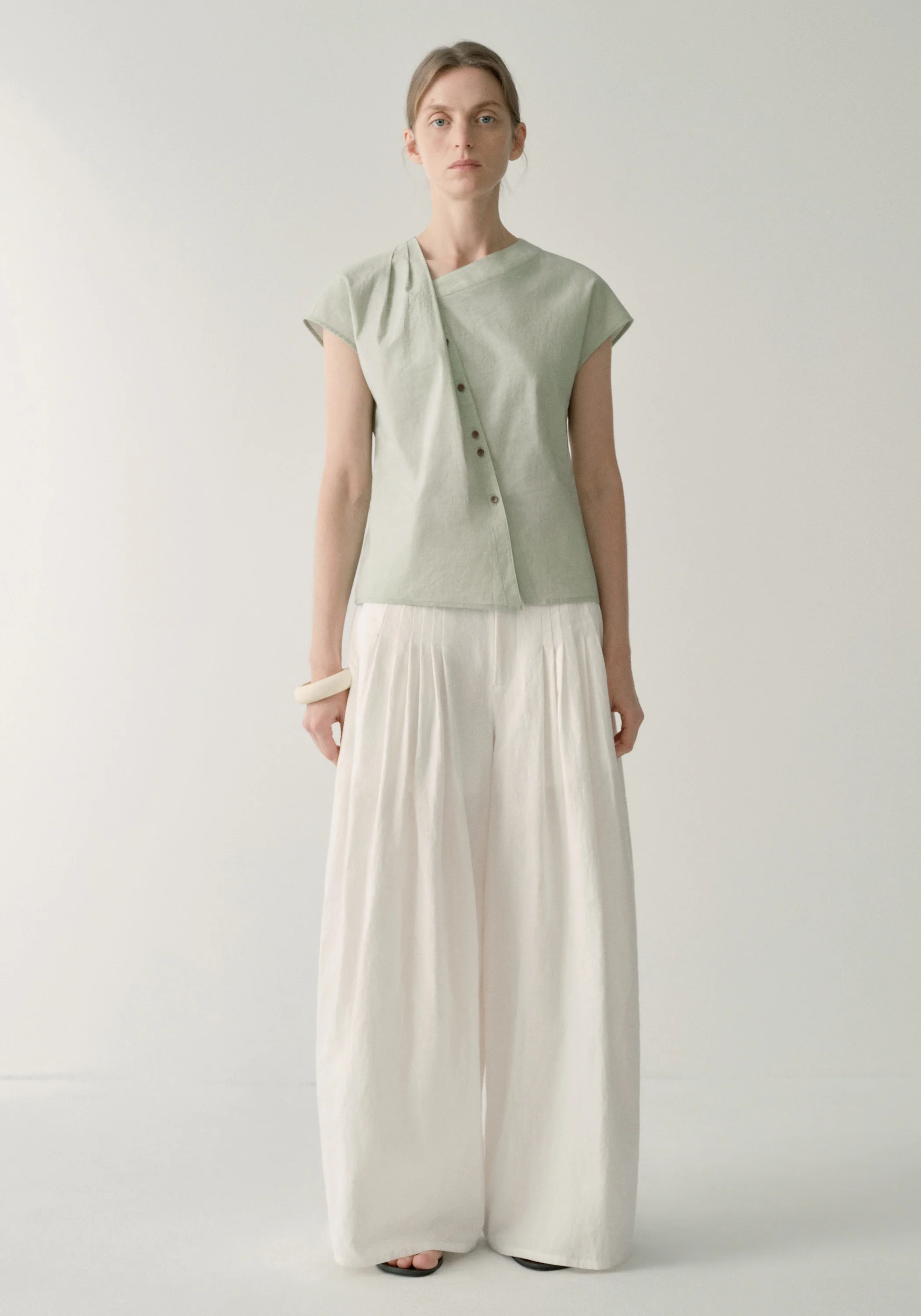 Cotton-linen Pleated Pants - Image 12