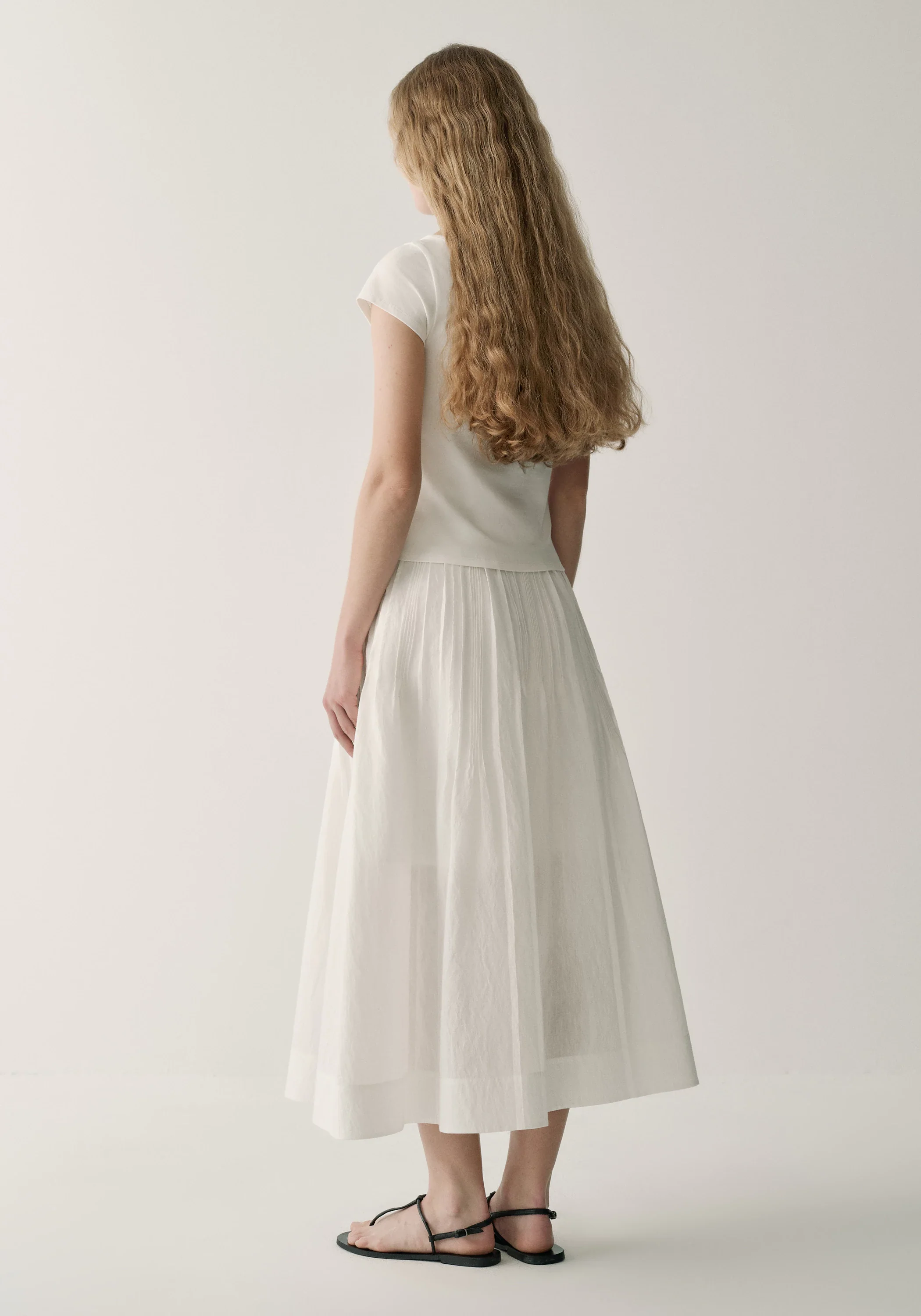 Tuck-pleated A-line Skirt - Image 11