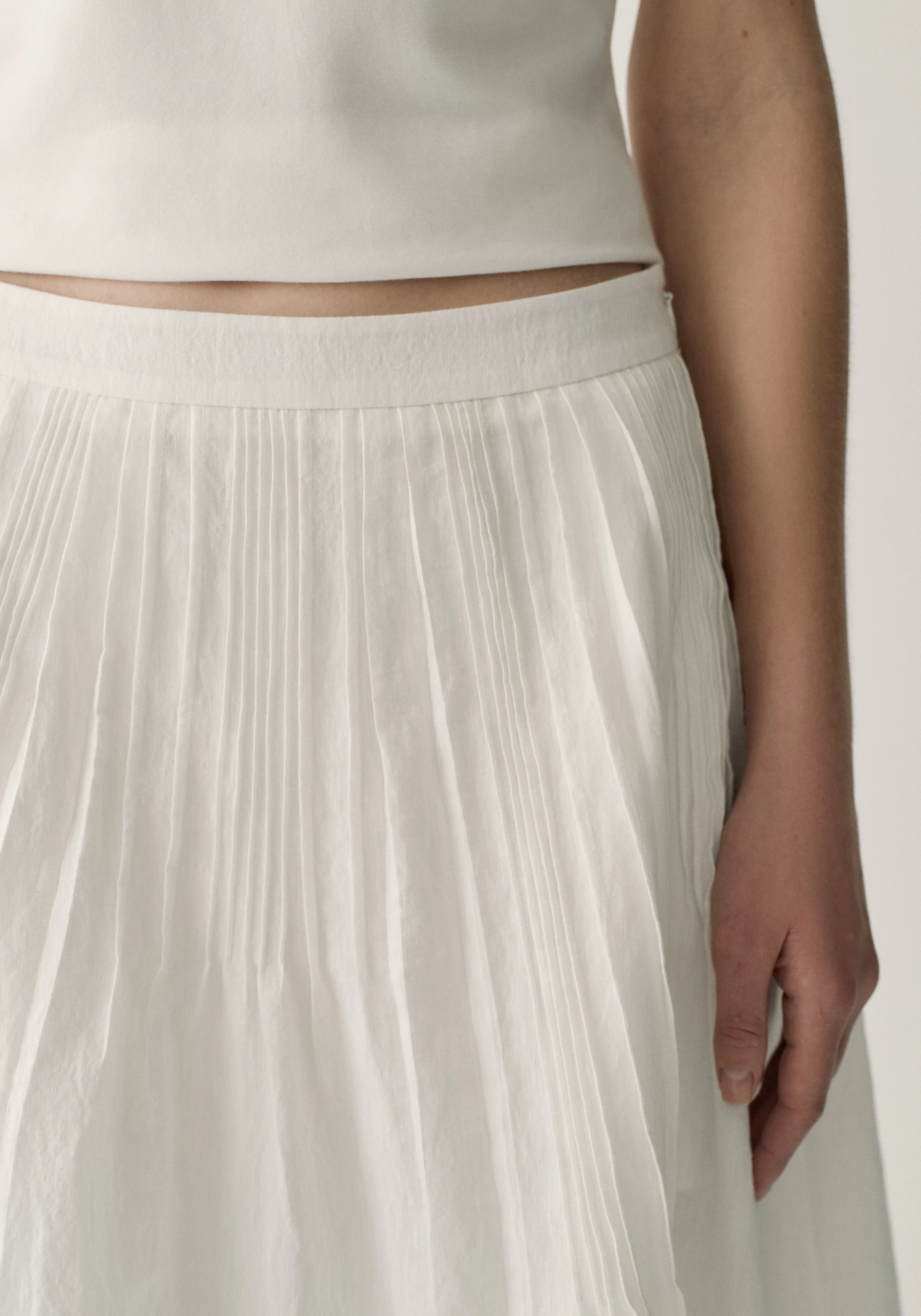 Tuck-pleated A-line Skirt - Image 14