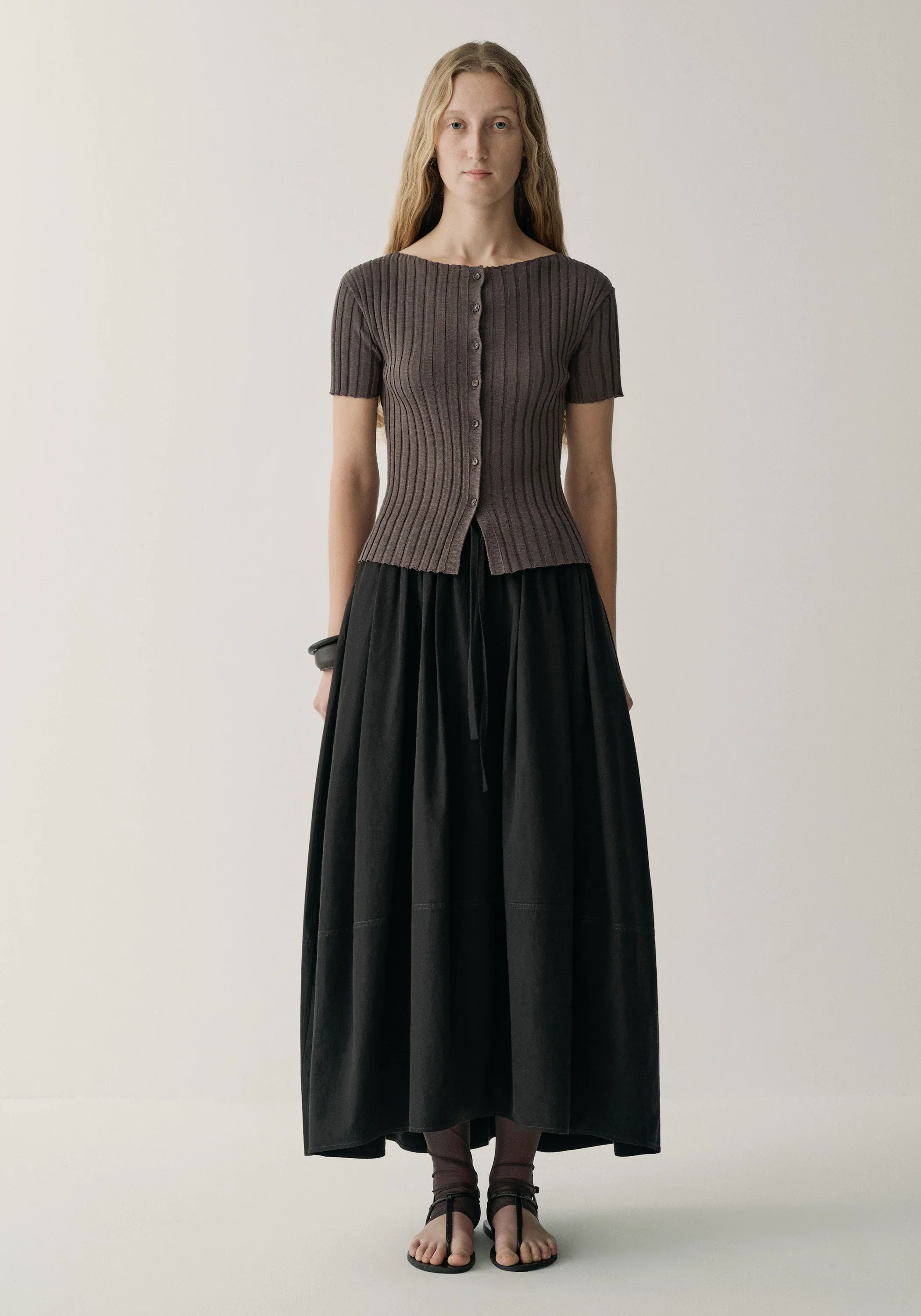 Elastic Waist Cocoon Skirt - Image 16