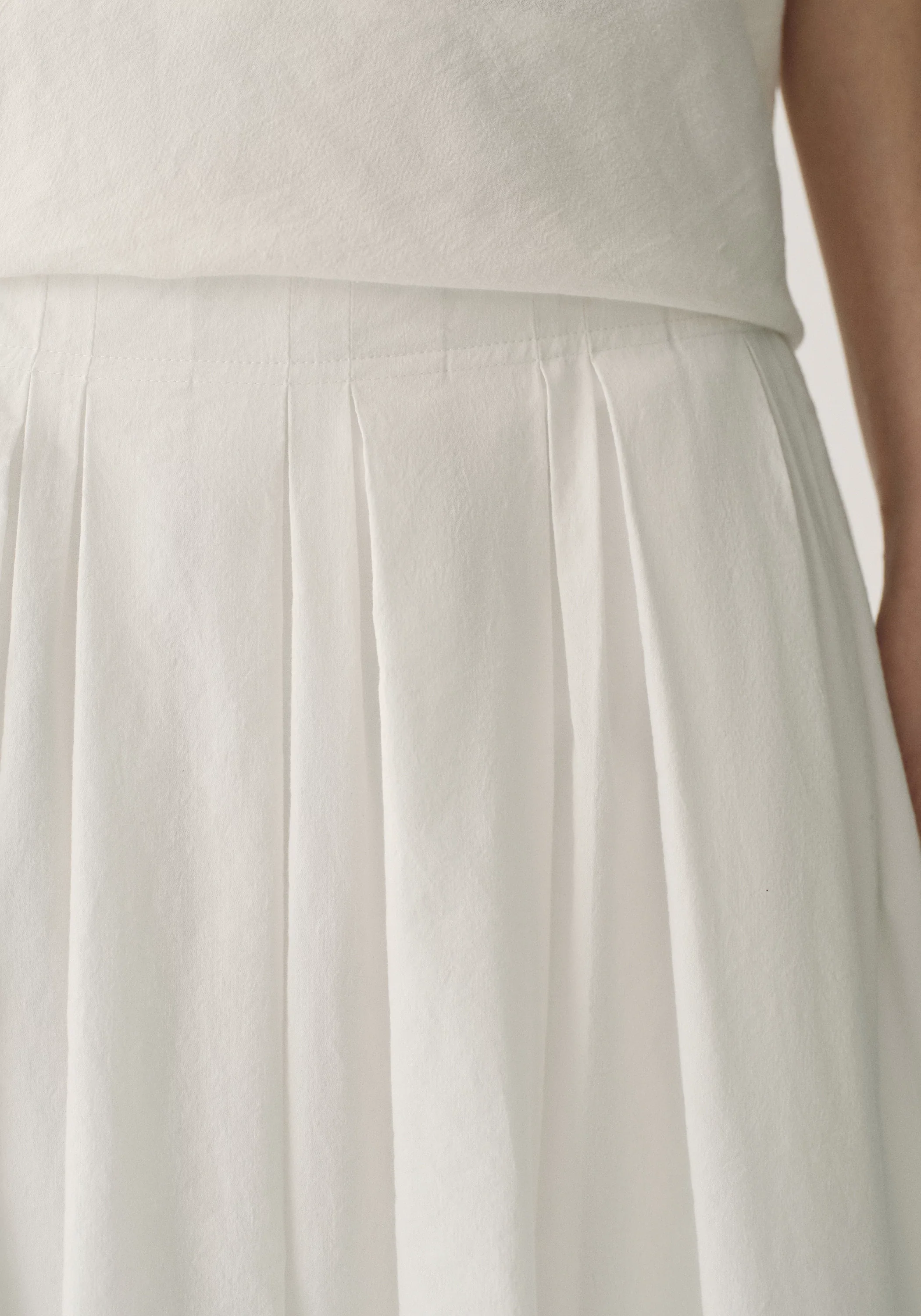 A-line Pleated Skirt - Image 15