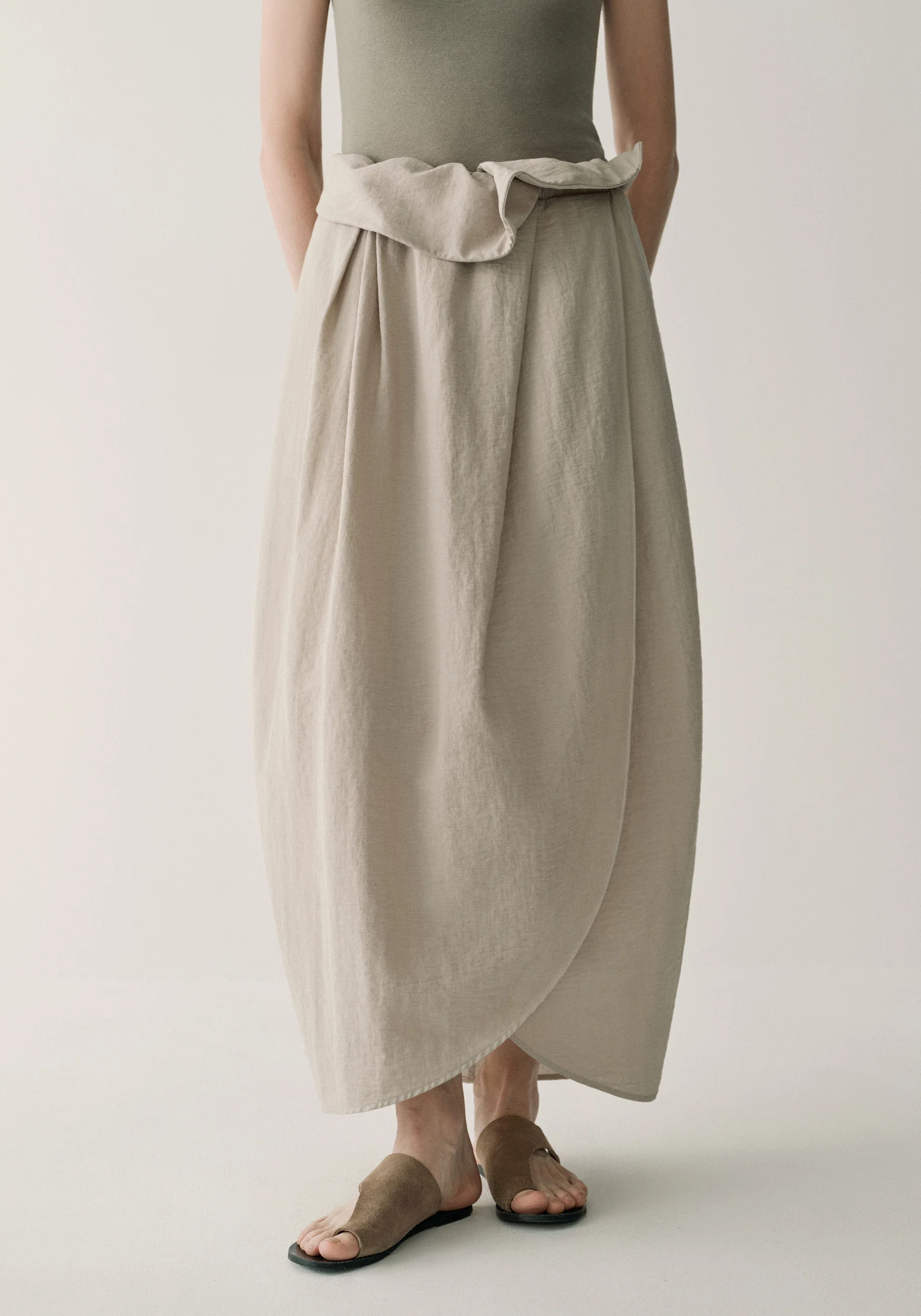 Tulip Structured Skirt - Image 14