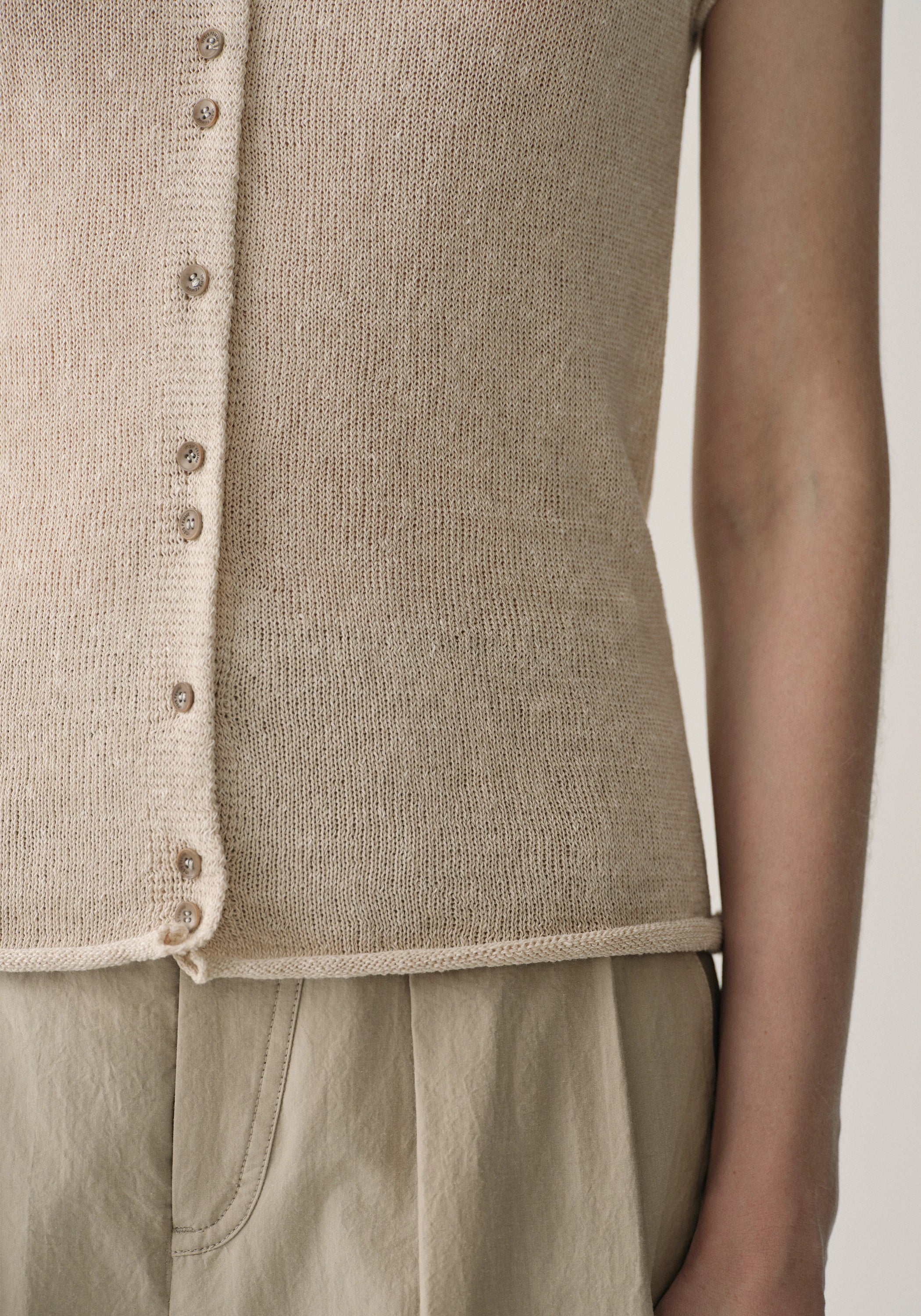 Short-sleeved Linen Cardigan - Image 17