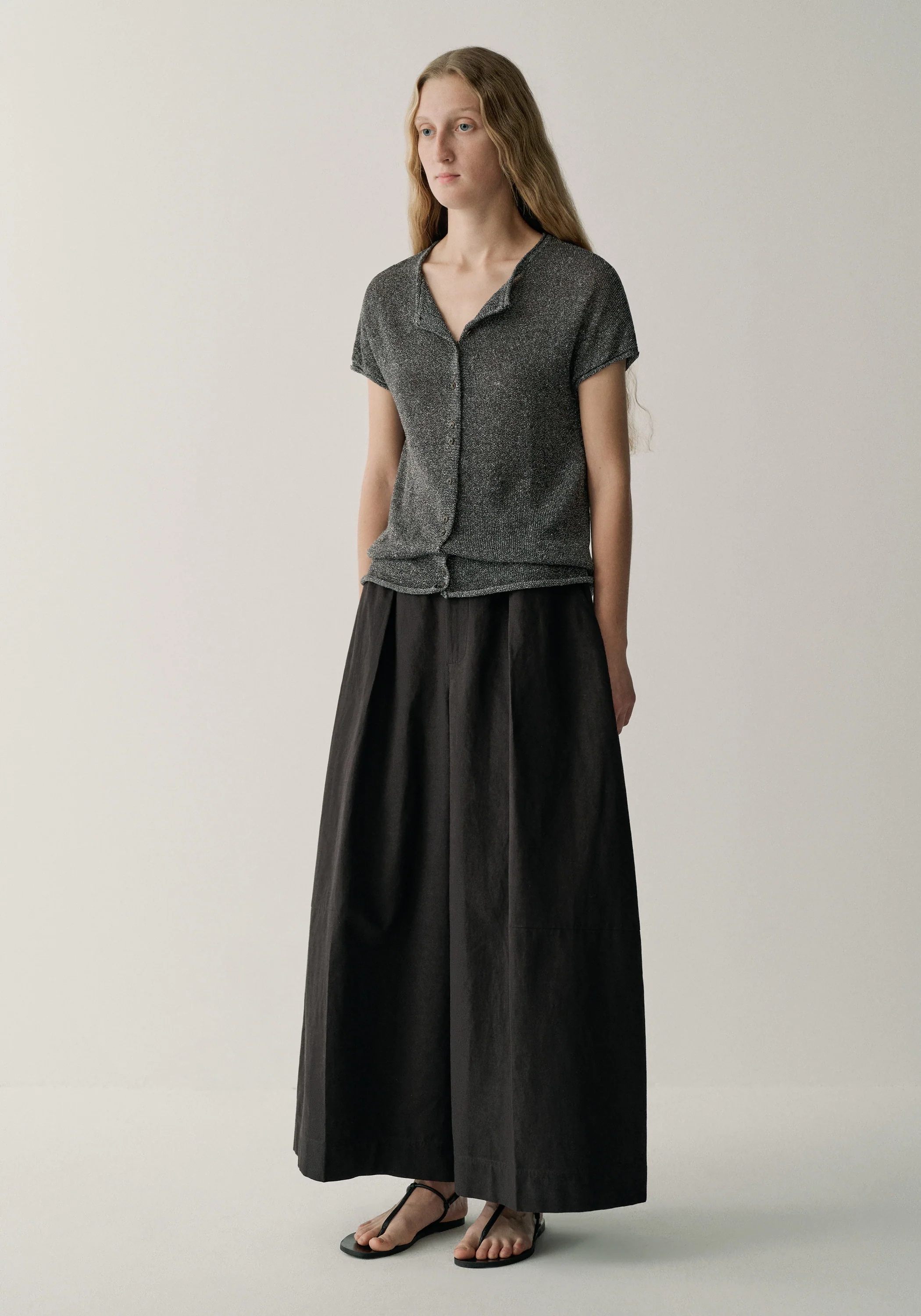 Short-sleeved Linen Cardigan - Image 4