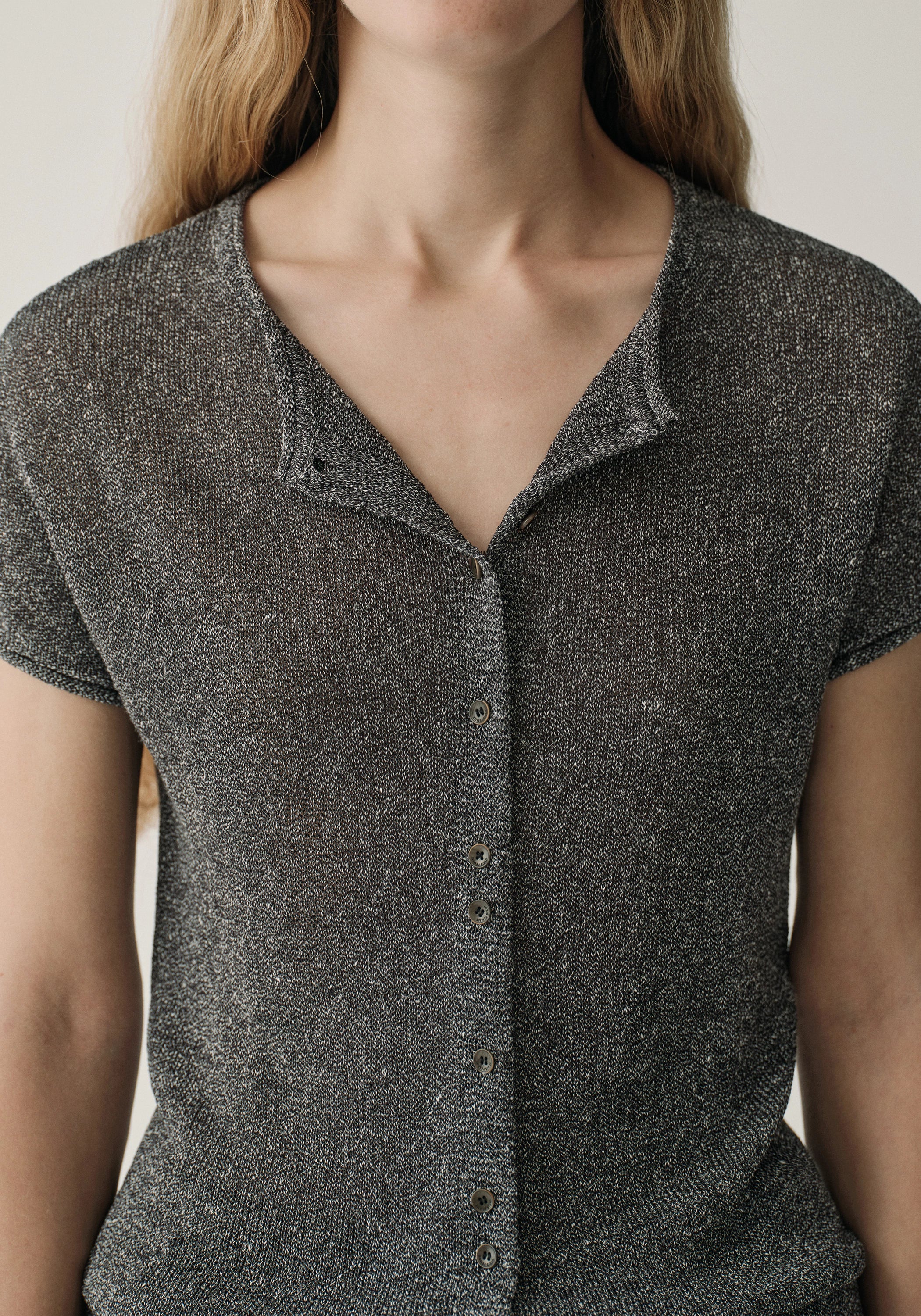 Short-sleeved Linen Cardigan - Image 7