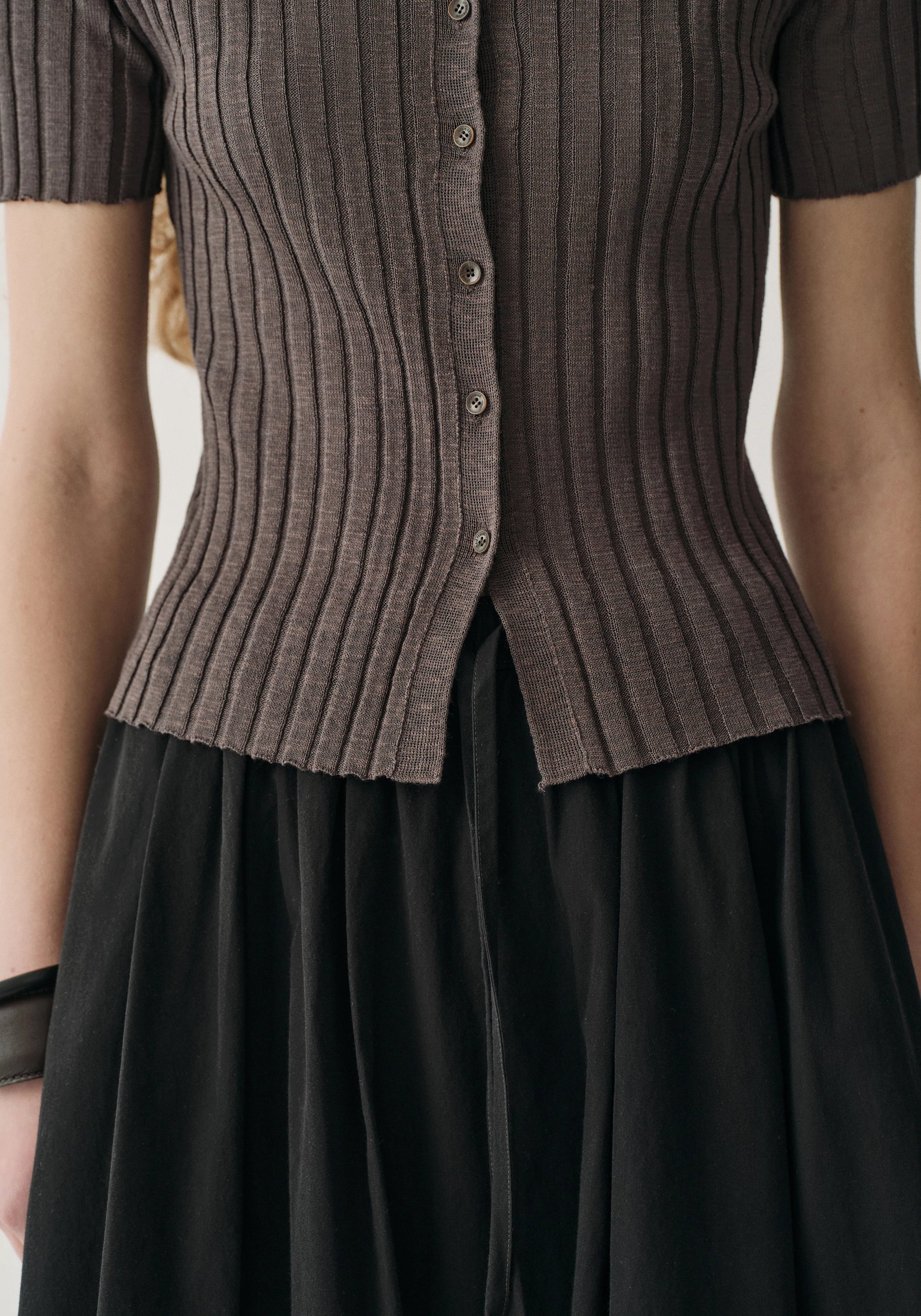 Short-sleeved Ribbed Cardigan - Image 8